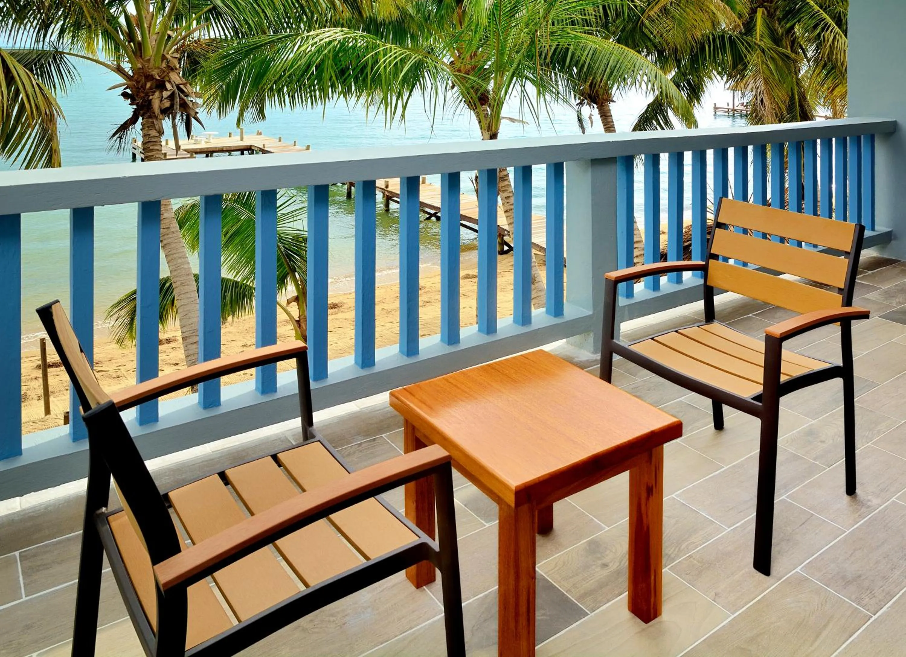 Balcony/Terrace in Parrot Cove Lodge
