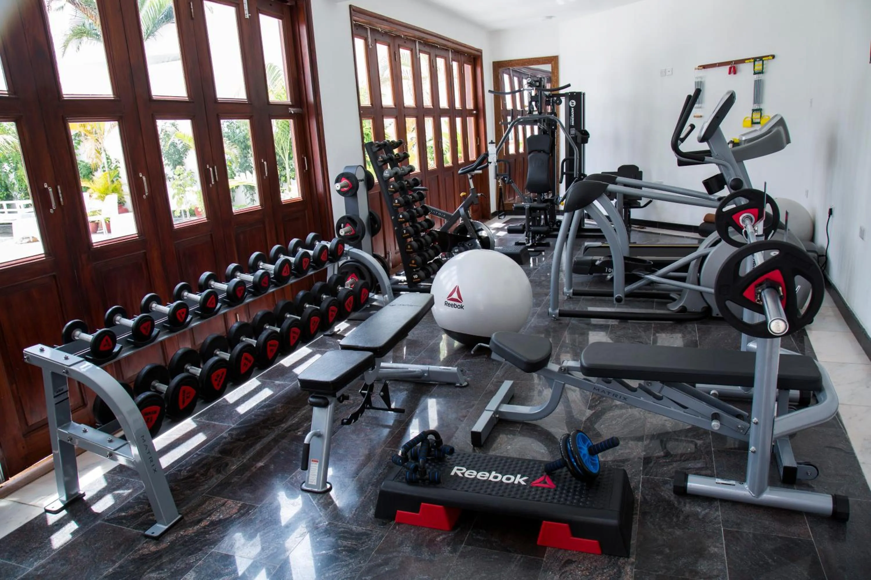 Fitness centre/facilities in Maru Maru Hotel
