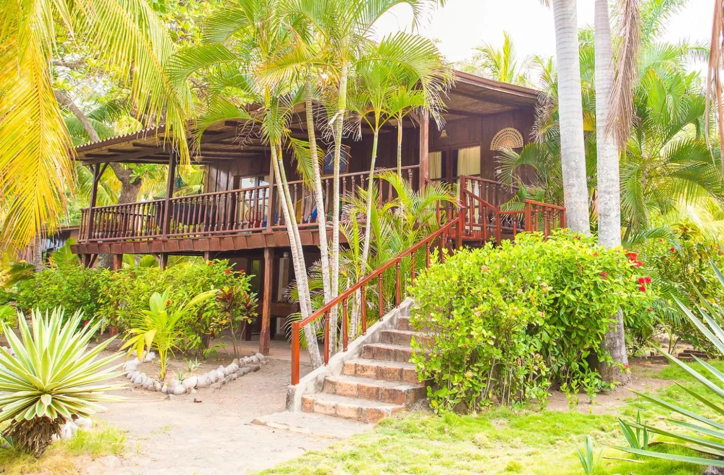 Facade/entrance in Redwood Beach Resort