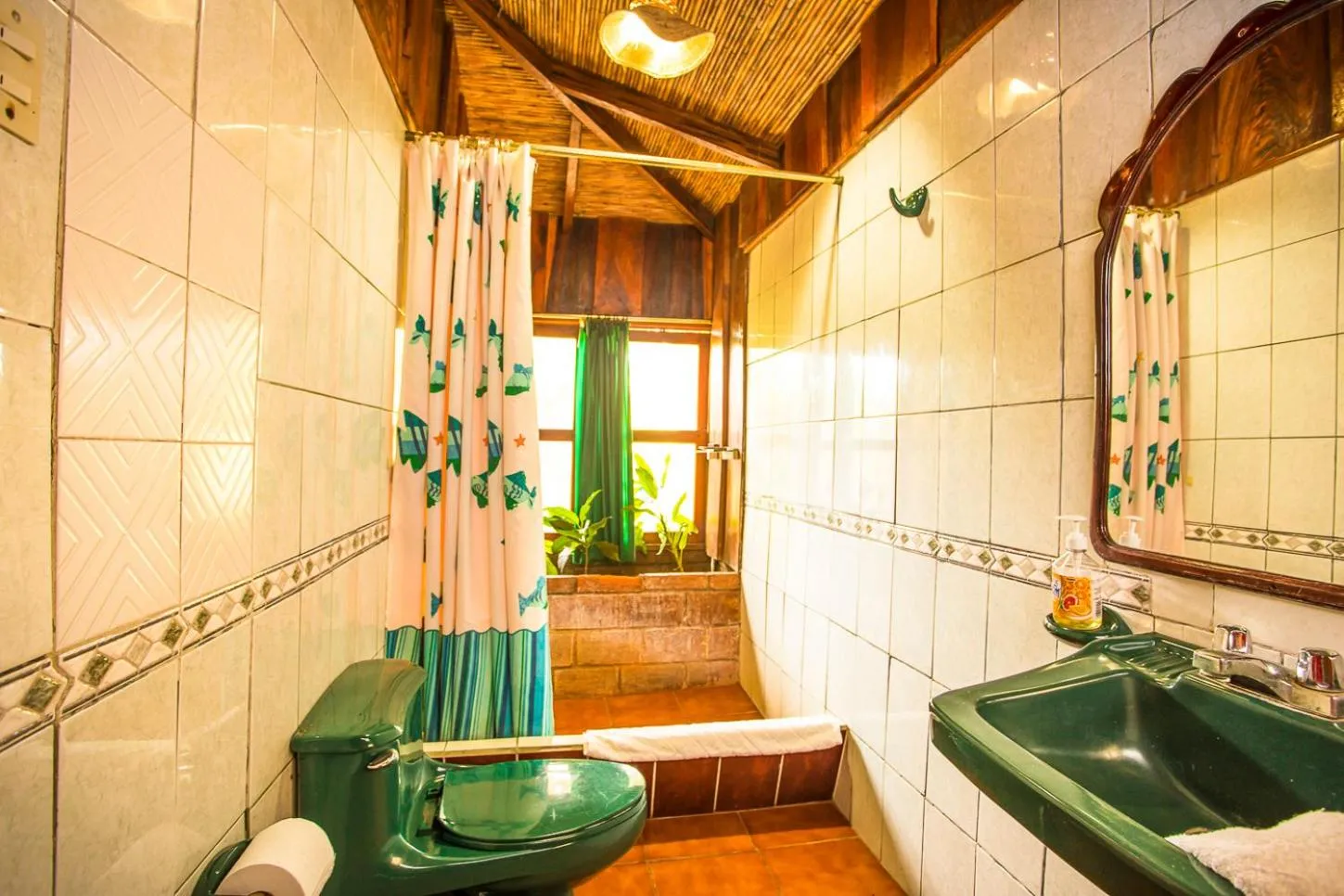 Bathroom in Redwood Beach Resort