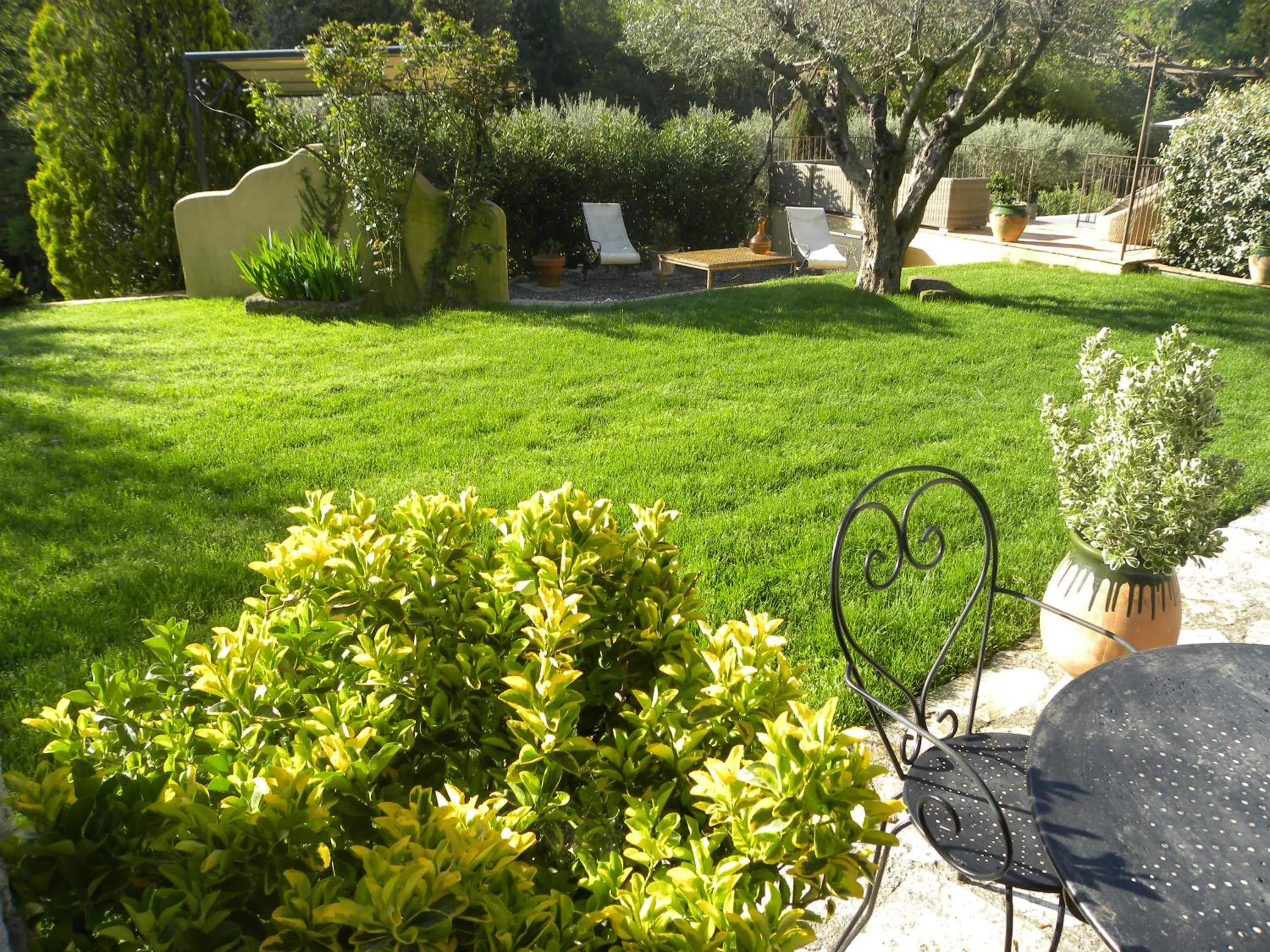 Garden view in La Bergerie
