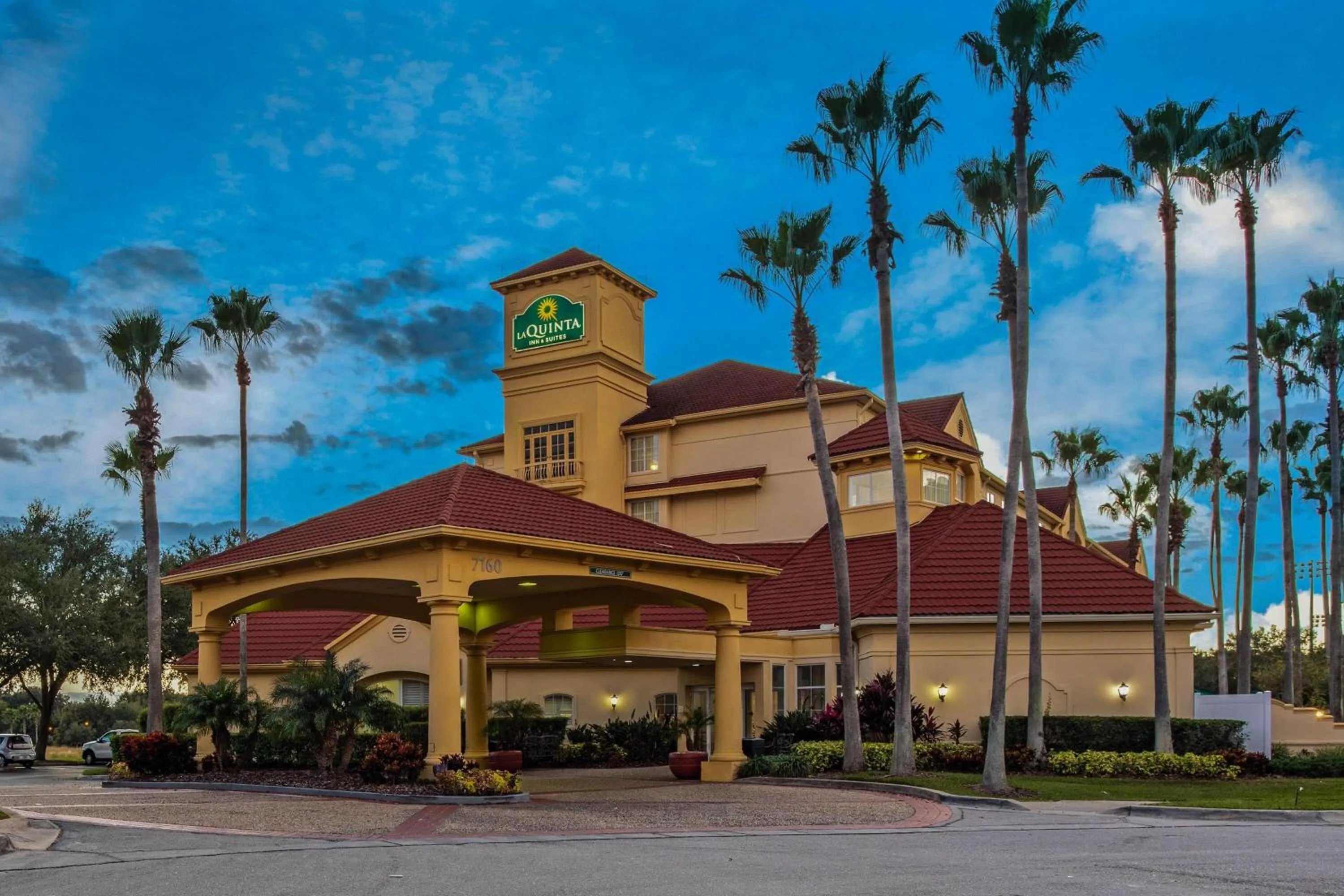 Property building in La Quinta by Wyndham Orlando Airport North - On Property Food Trucks & Free Airport Shuttle!