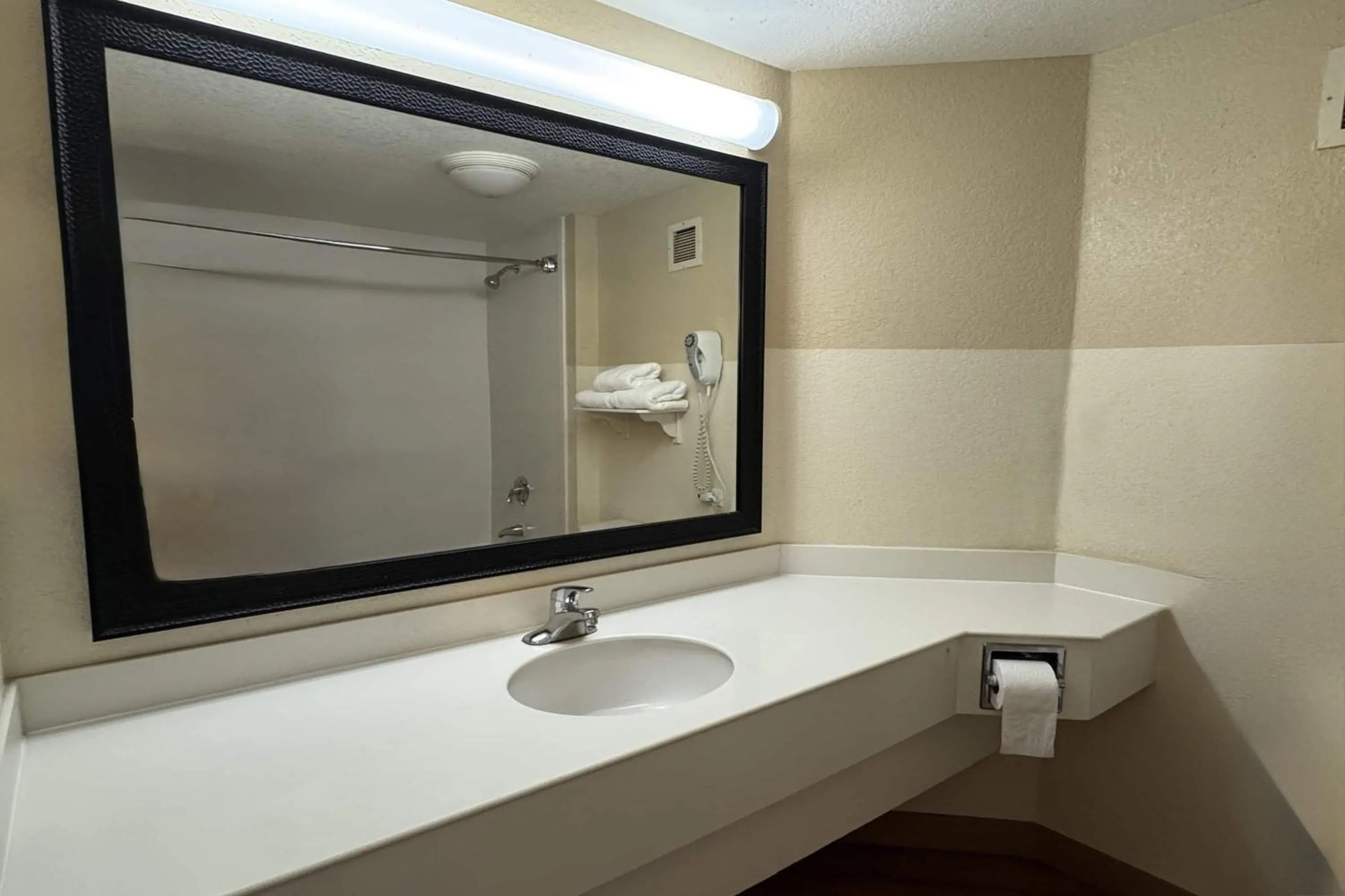 Bathroom in La Quinta by Wyndham Haywood Mall-Near Greenville Downtown