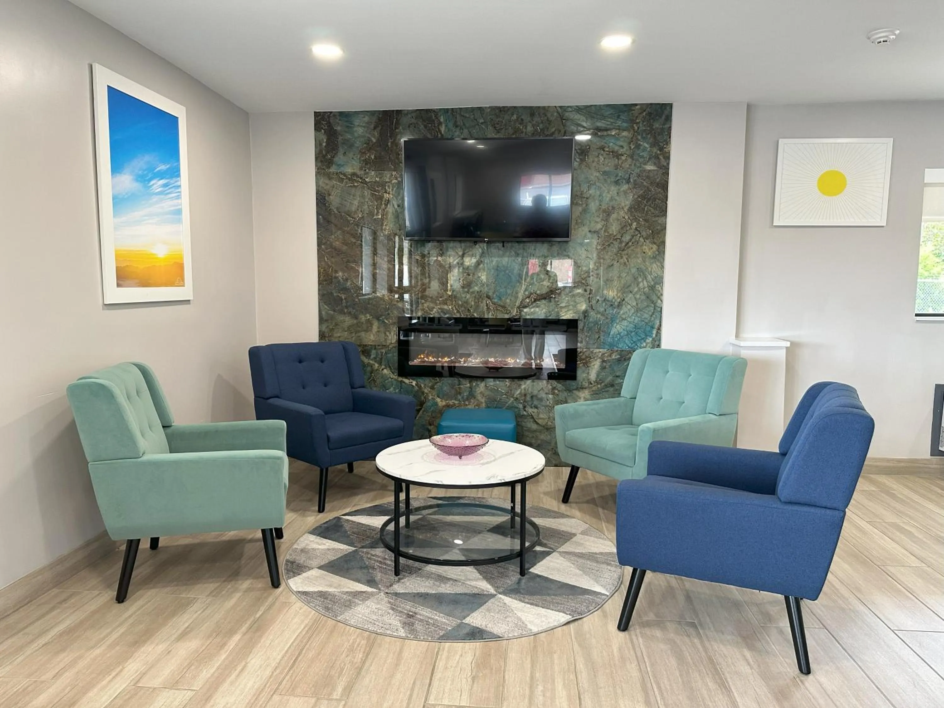 Lobby or reception in Days Inn by Wyndham Renfro Valley Mount Vernon