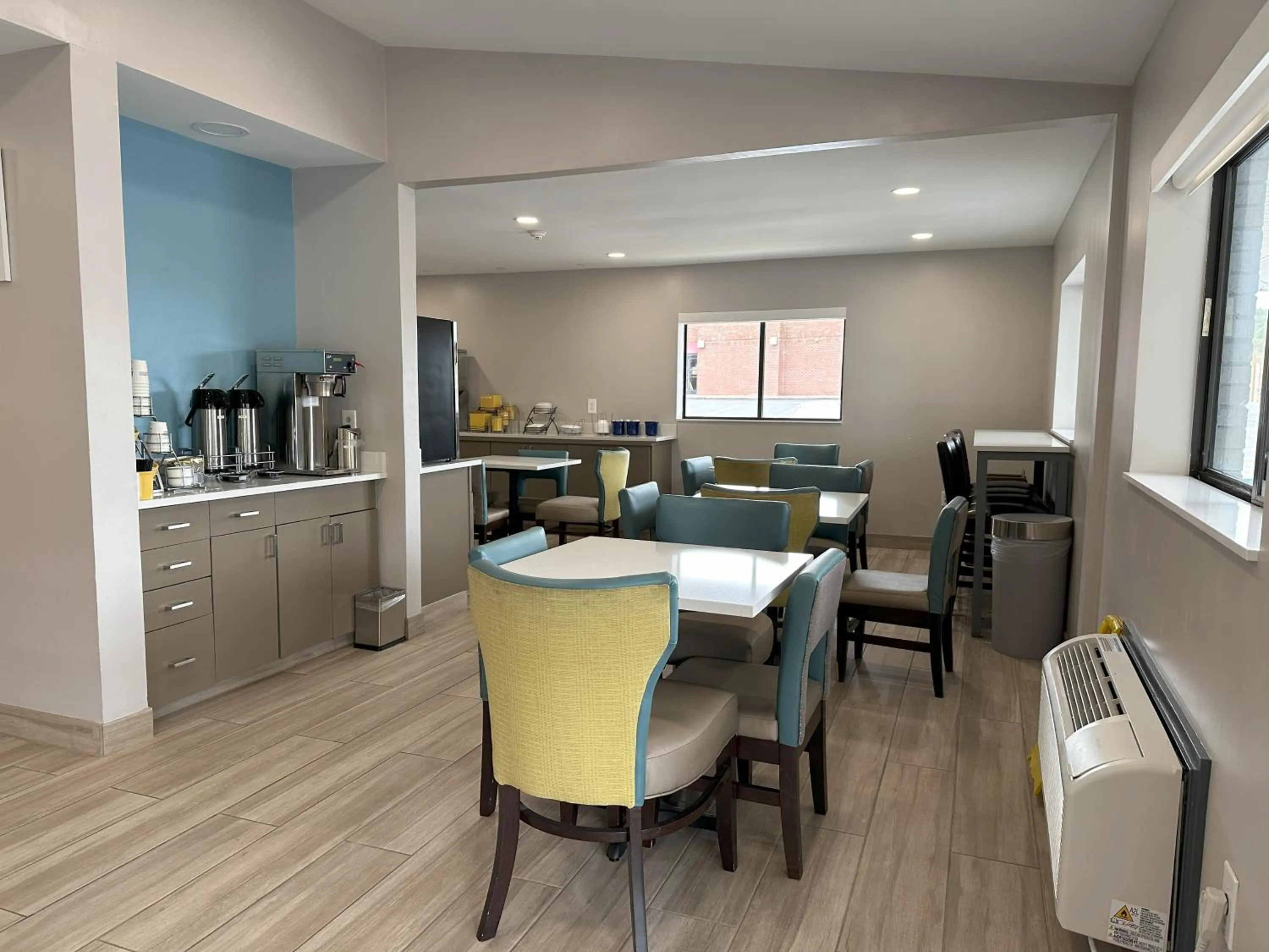 Breakfast in Days Inn by Wyndham Renfro Valley Mount Vernon