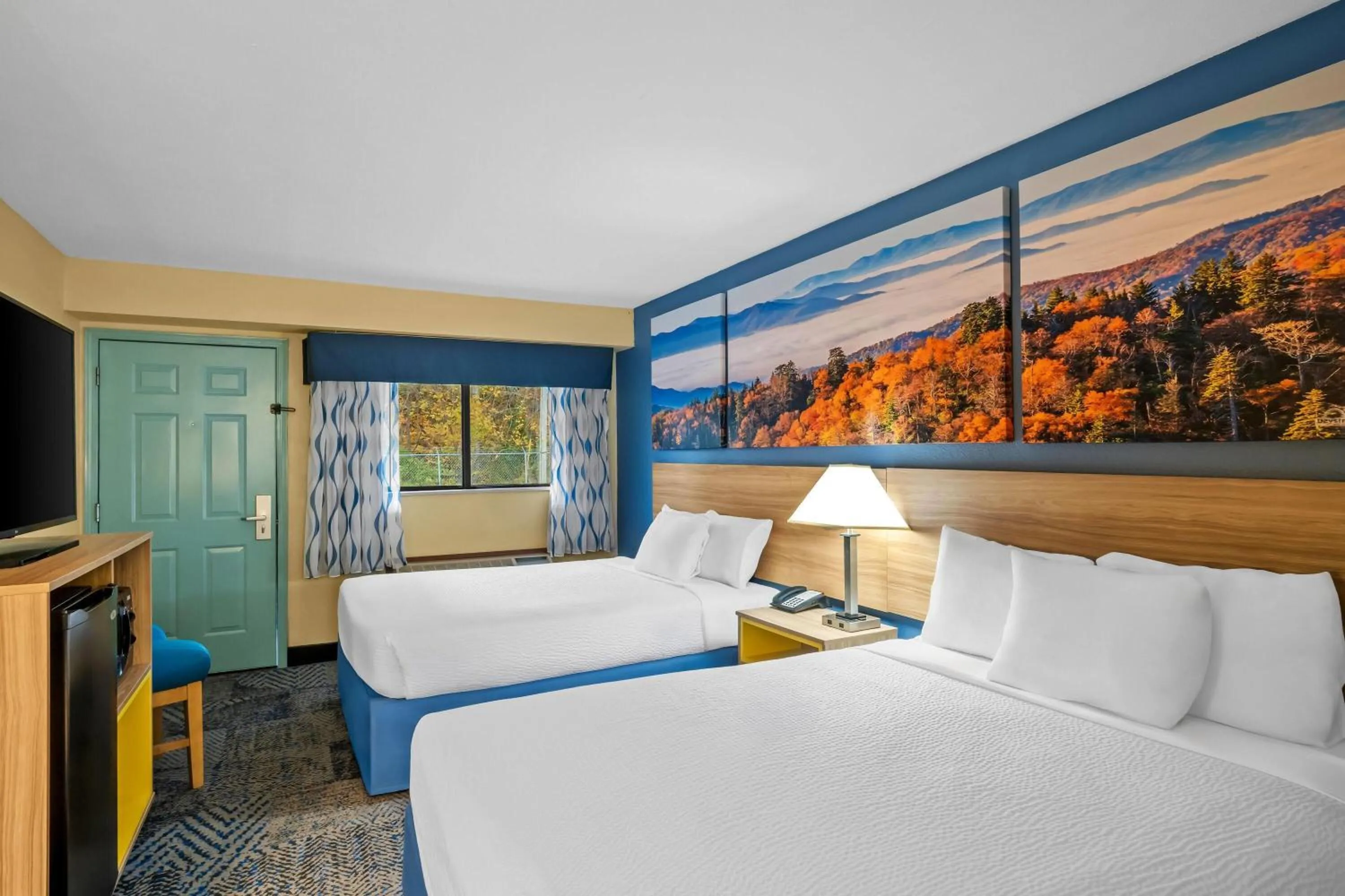 Bed in Days Inn by Wyndham Renfro Valley Mount Vernon