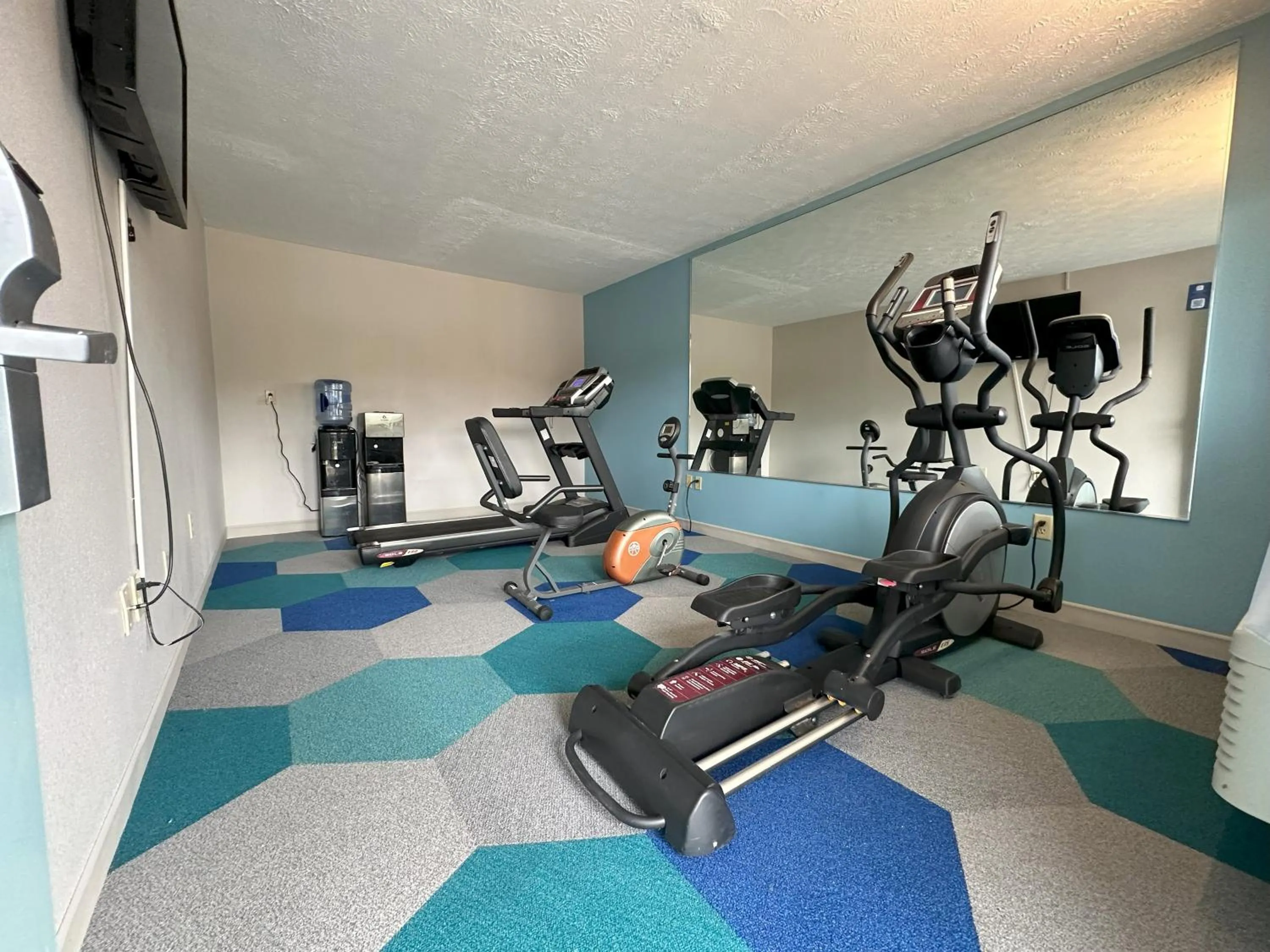 Fitness centre/facilities in Days Inn by Wyndham Renfro Valley Mount Vernon