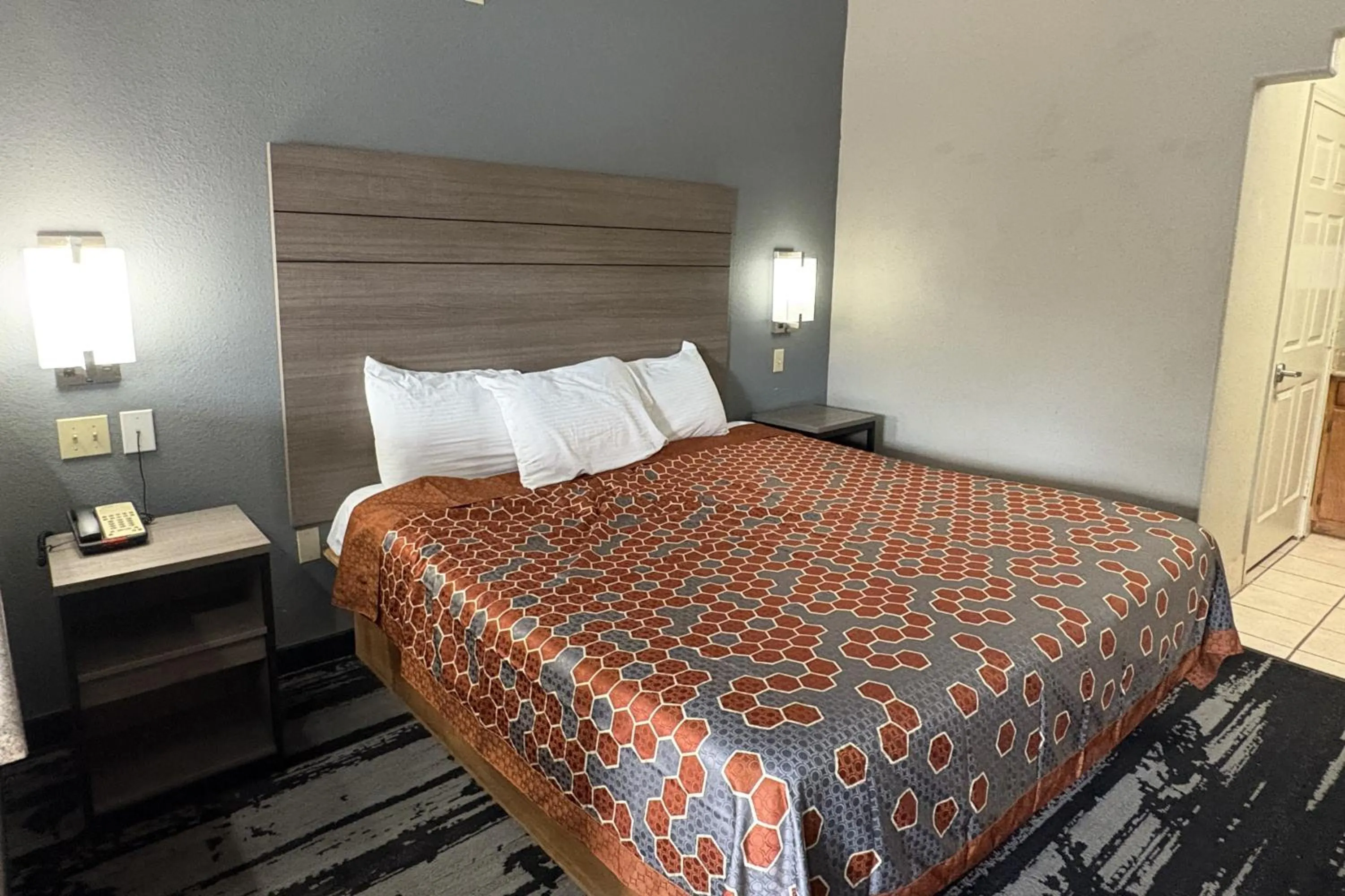 Bedroom, Bed in Regency Inn & Suites By Capital O Houston IAH Airport