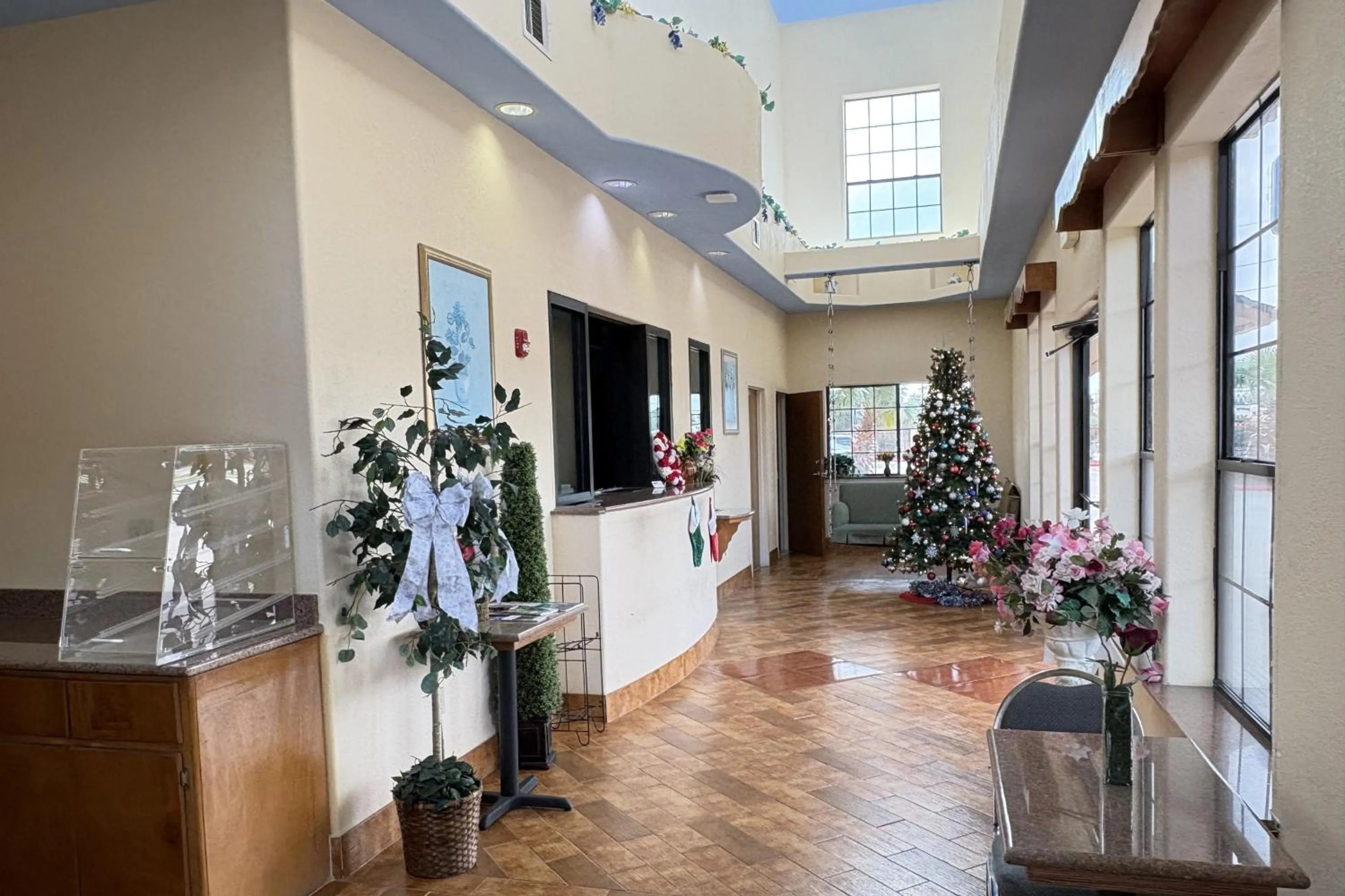 Lobby or reception in Regency Inn & Suites By Capital O Houston IAH Airport