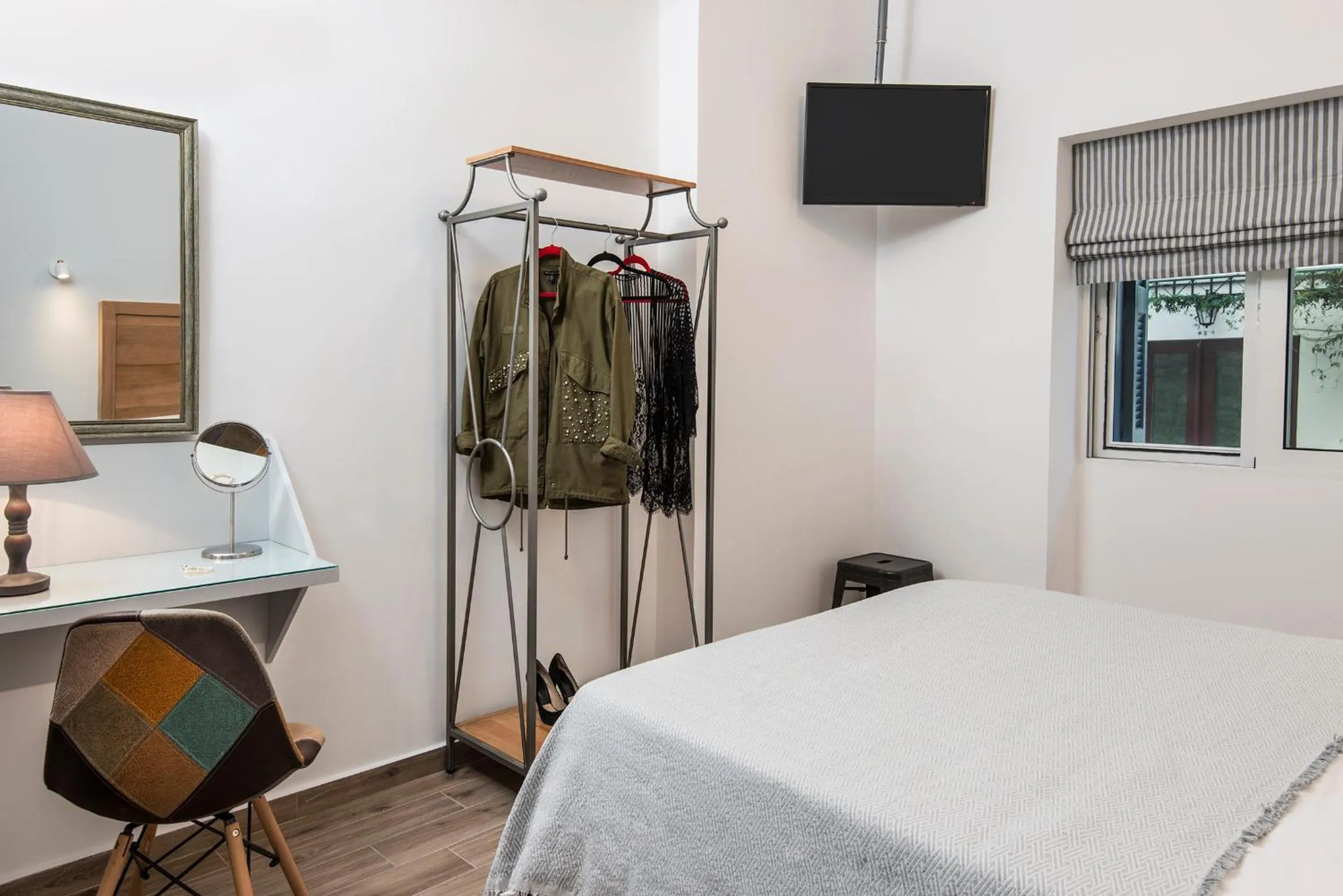 TV and multimedia, Bed in DownTown Hotel