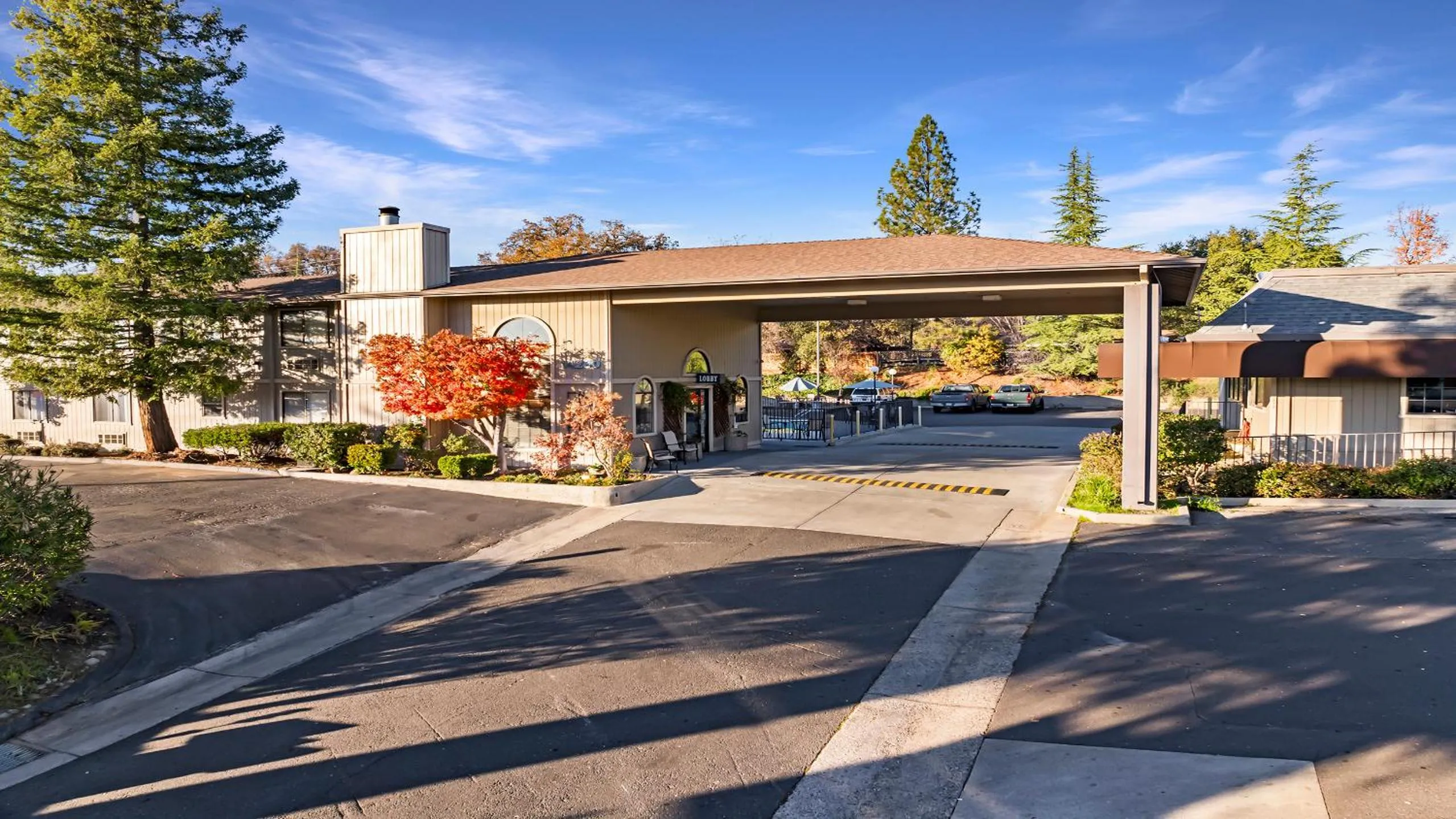 Facade/entrance in Sonora Aladdin Motor Inn