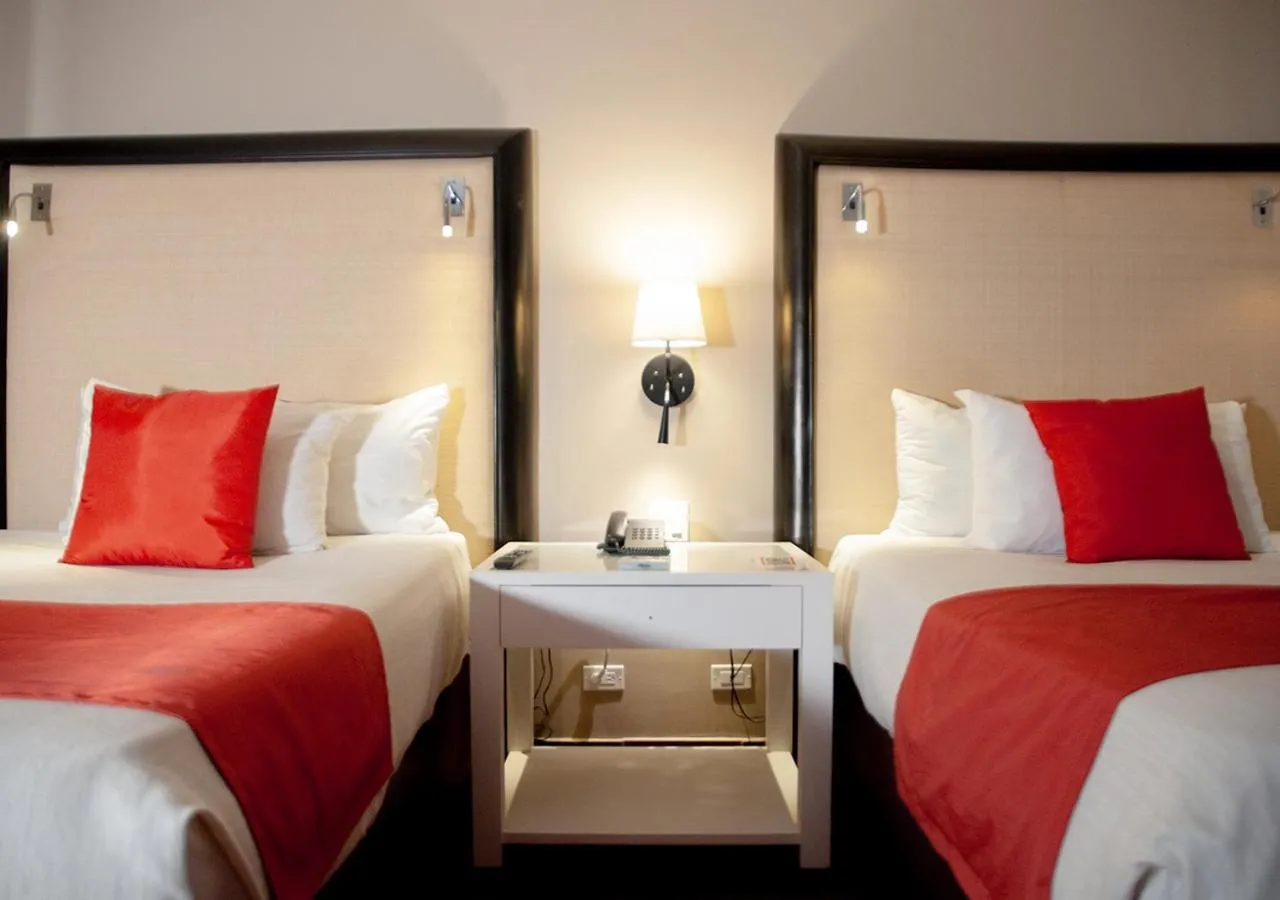 Bed in Del Mar Inn Playas