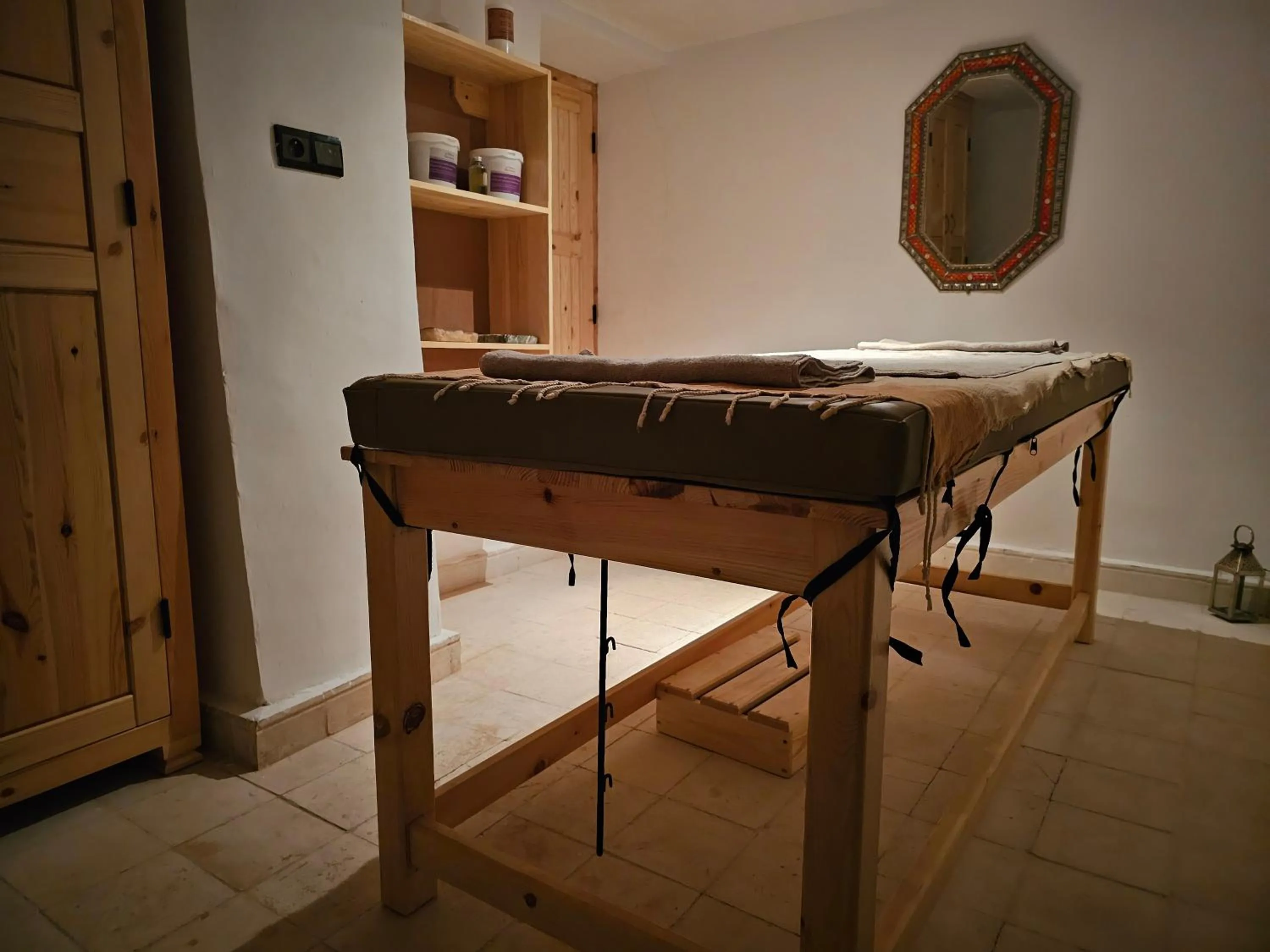 Massage in Kasbah La Cigogne