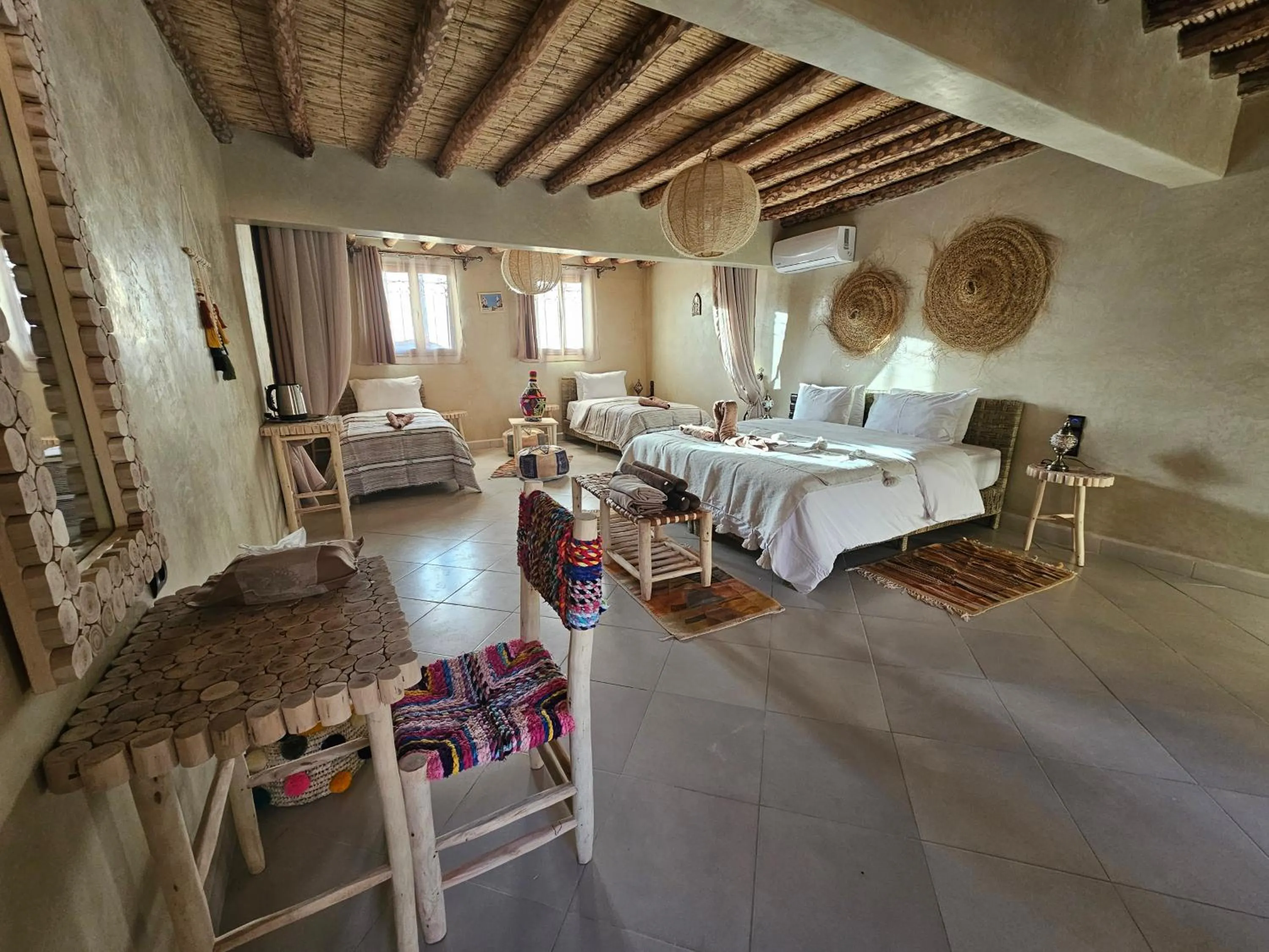 Patio, Bed in Kasbah La Cigogne