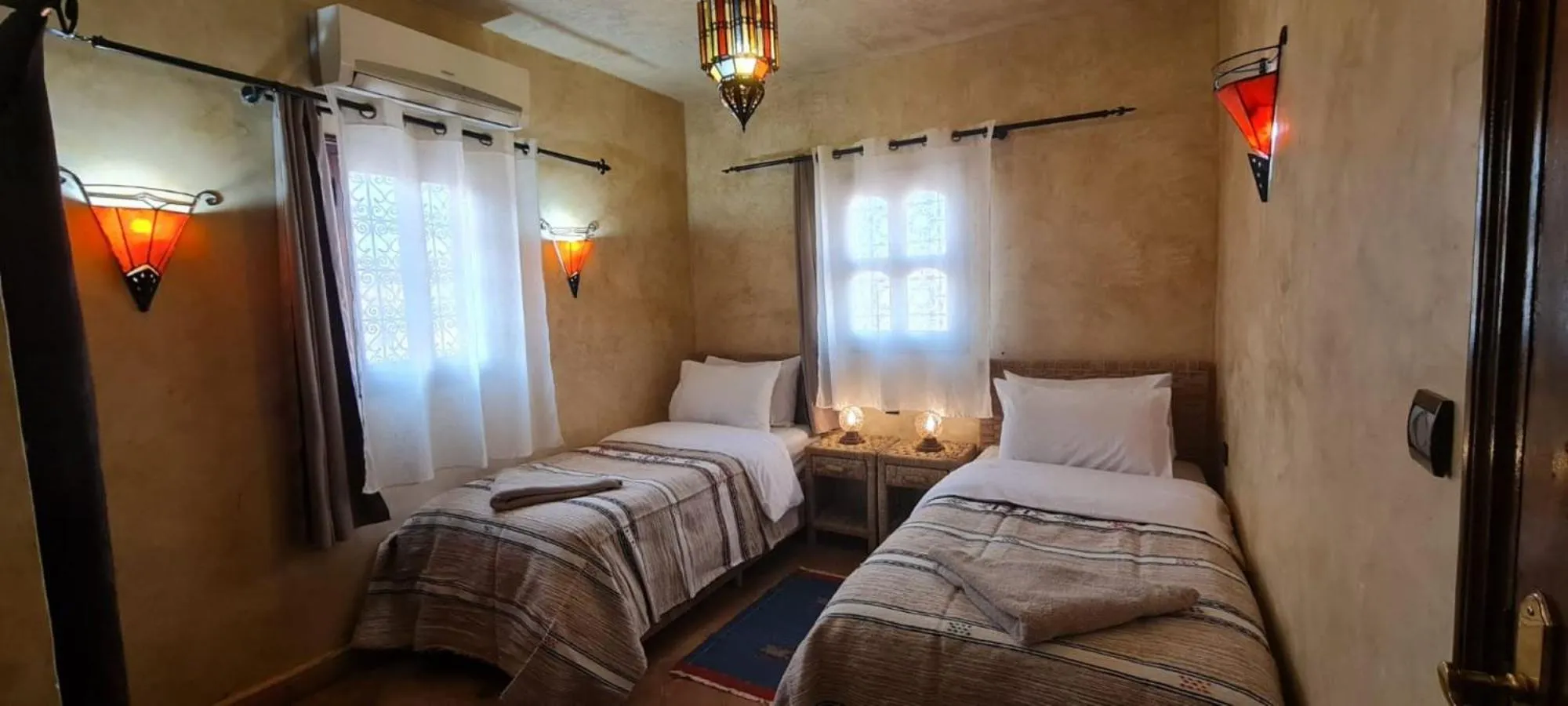 Bed in Kasbah La Cigogne