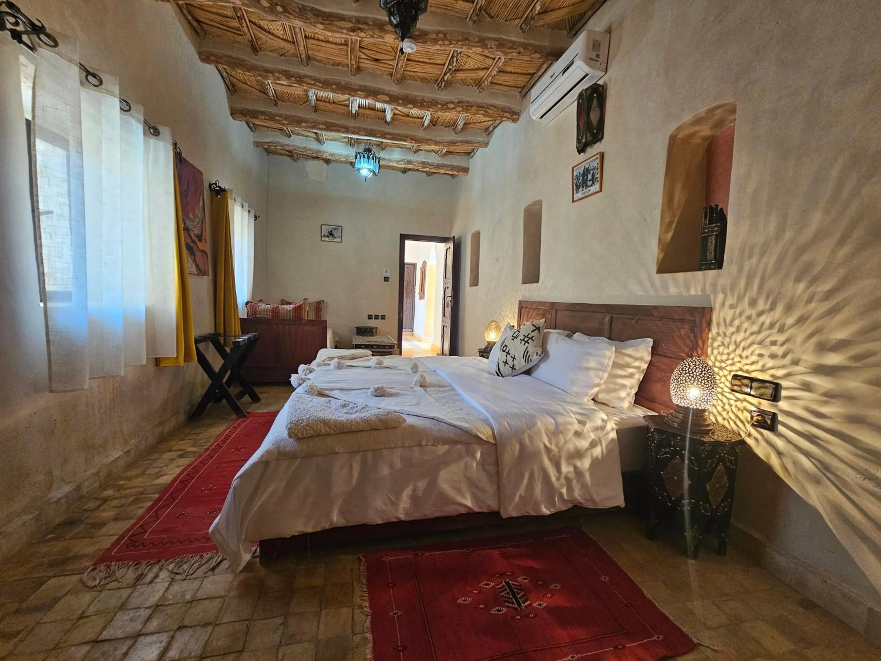 Photo of the whole room, Bed in Kasbah La Cigogne