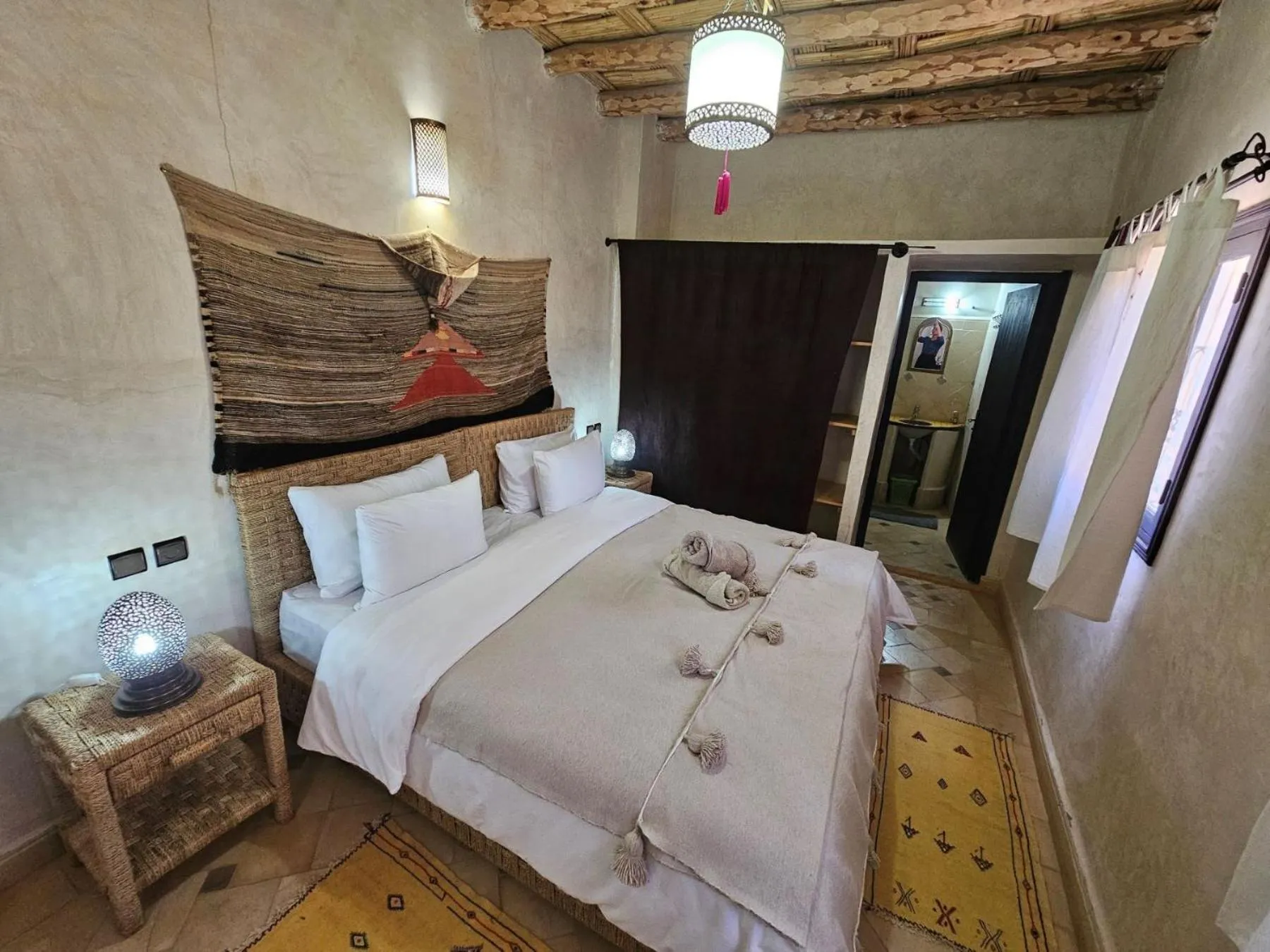 Bed in Kasbah La Cigogne