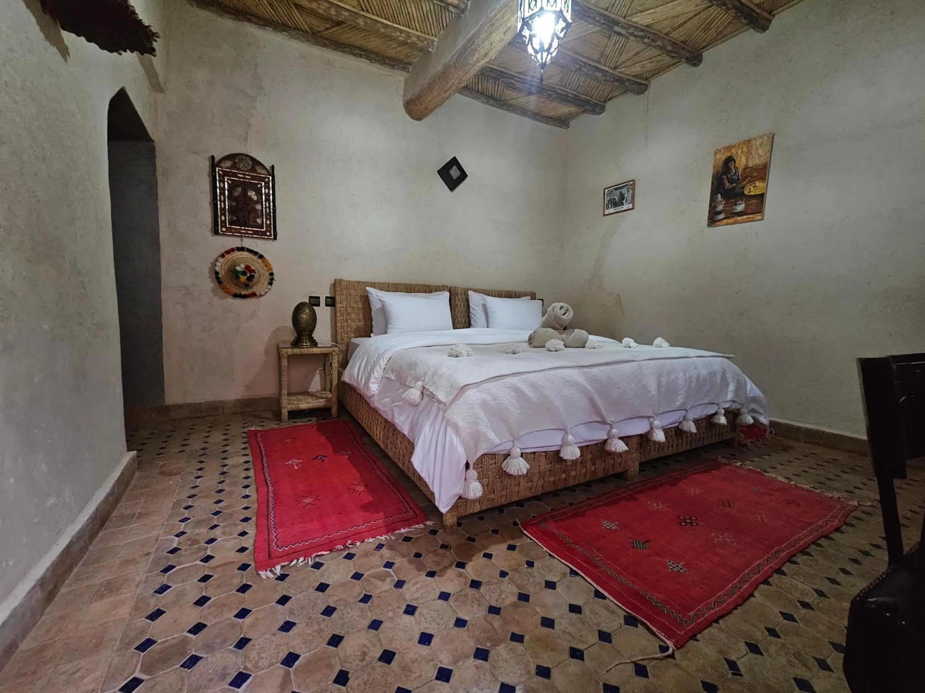 Bed in Kasbah La Cigogne