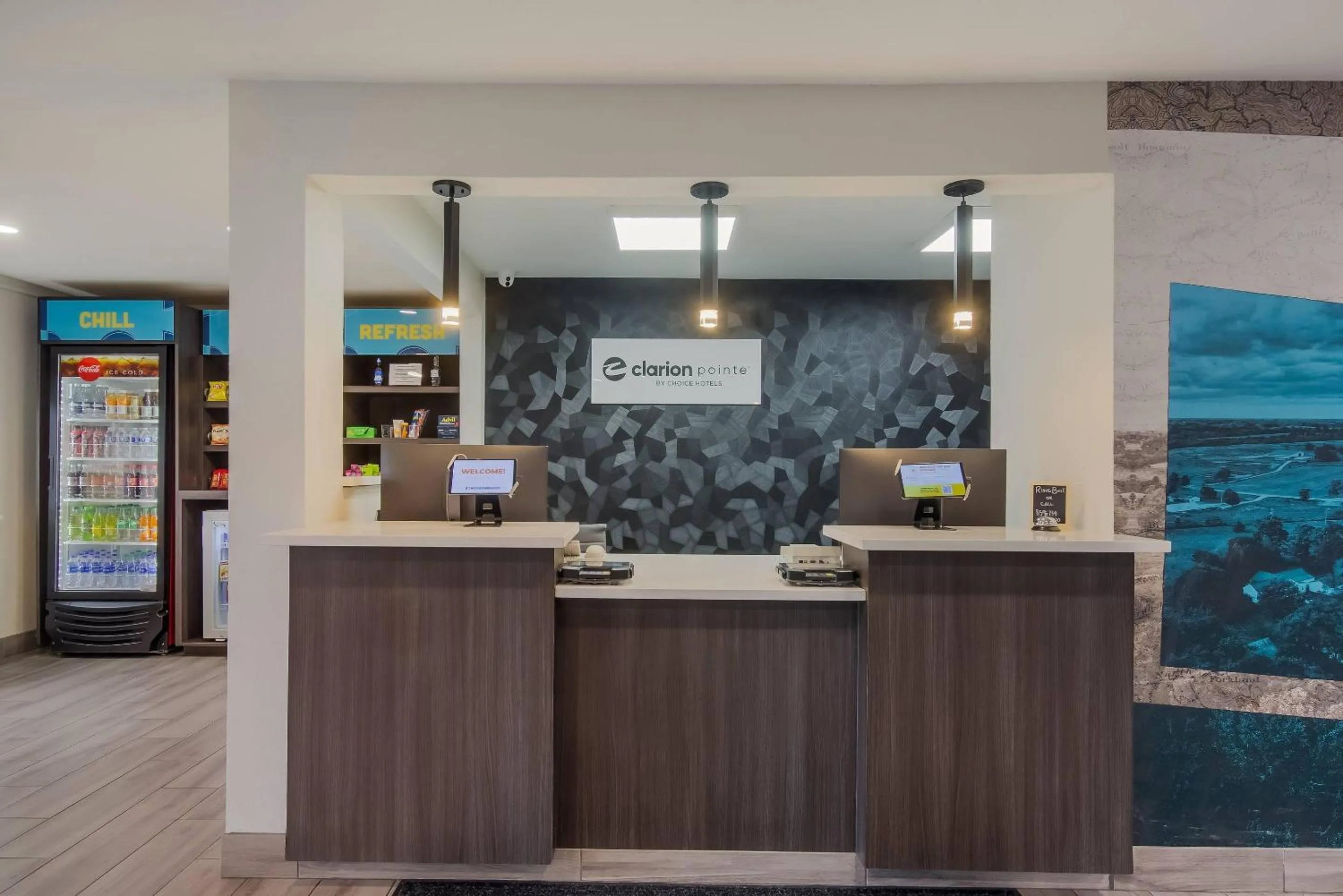 Lobby or reception in Clarion Pointe Harrodsburg-Danville