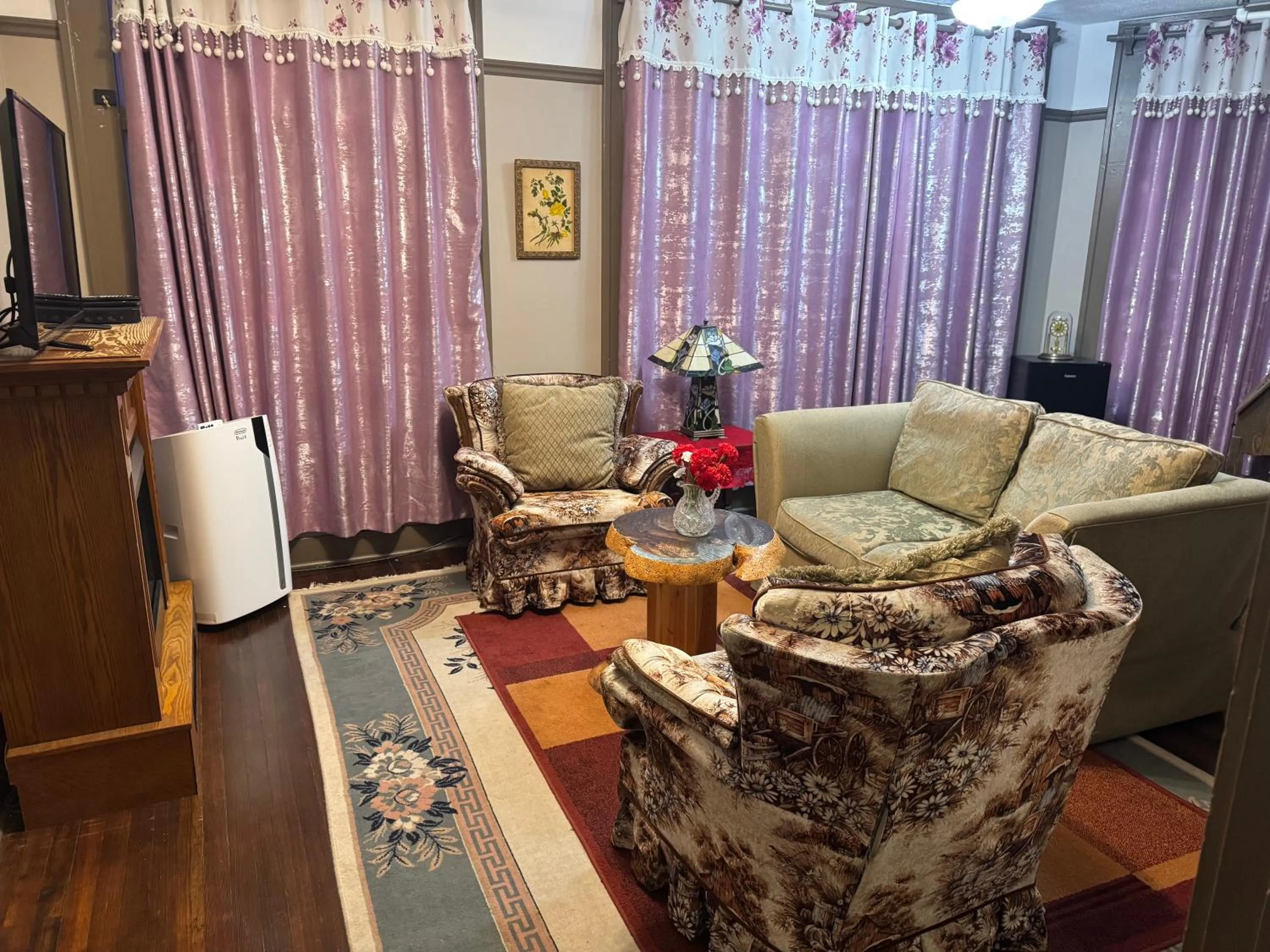 Living room in Rodmay Hotel