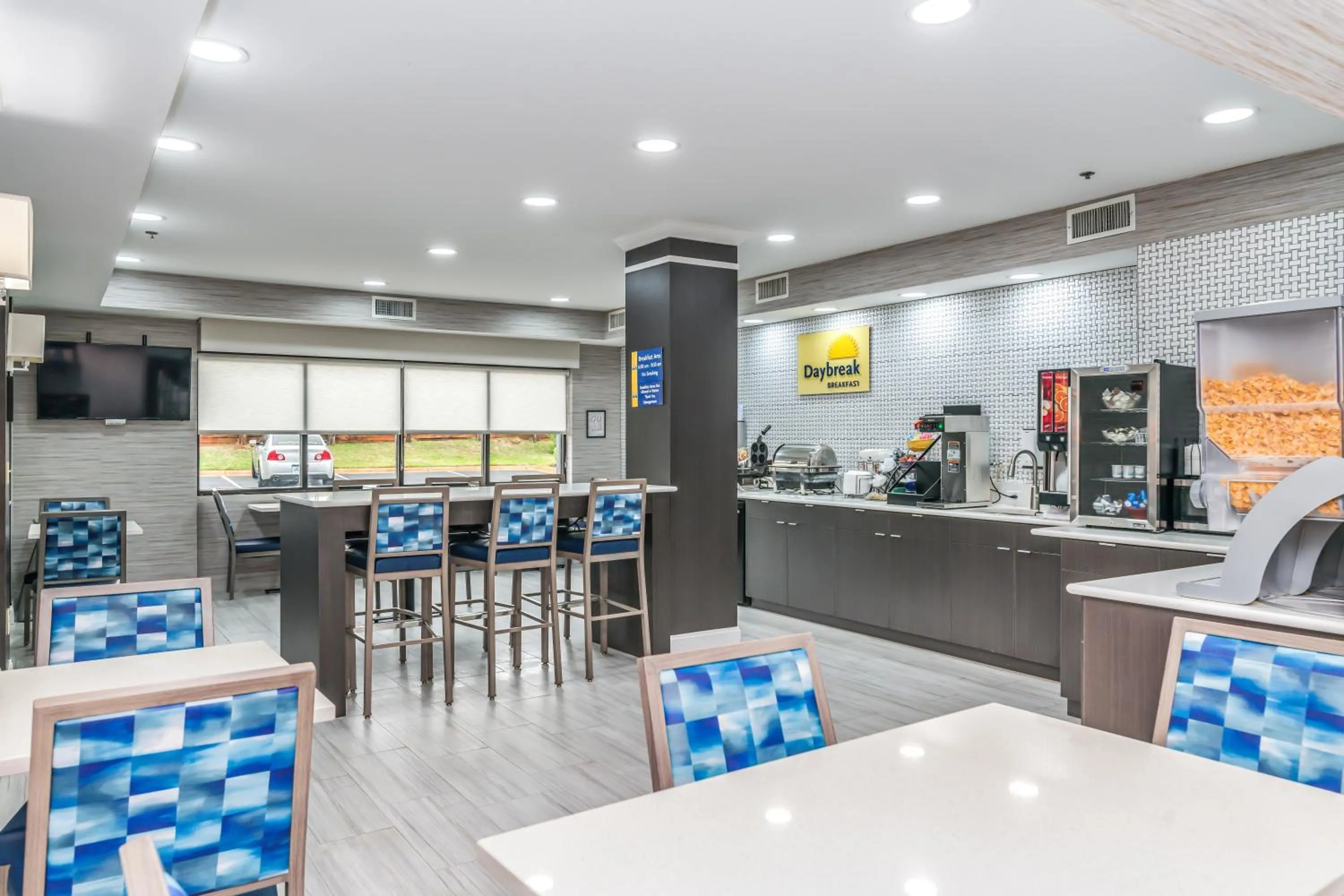 Breakfast in Days Inn & Suites by Wyndham Prattville-Montgomery