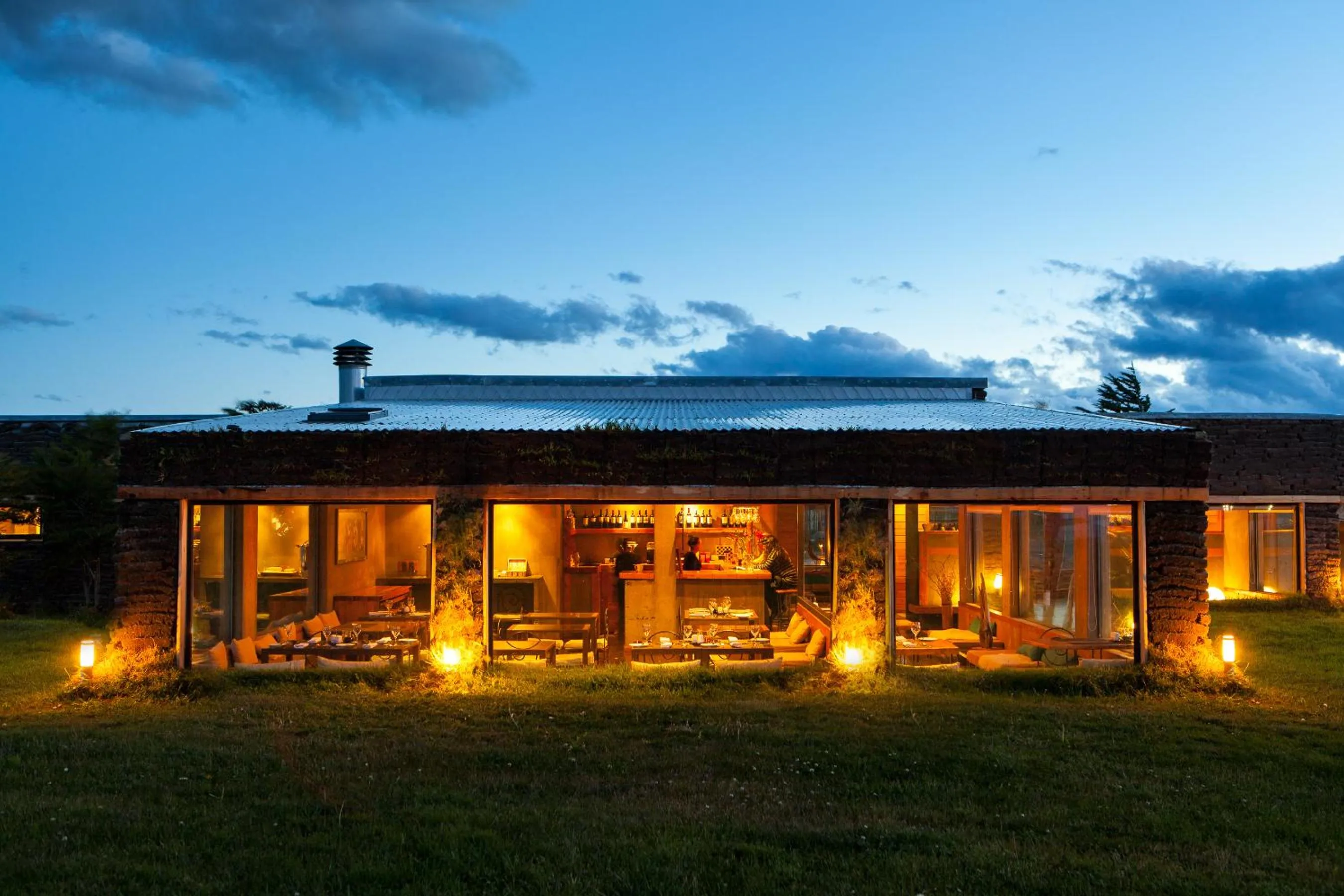 Facade/entrance in Hotel Altiplanico Puerto Natales