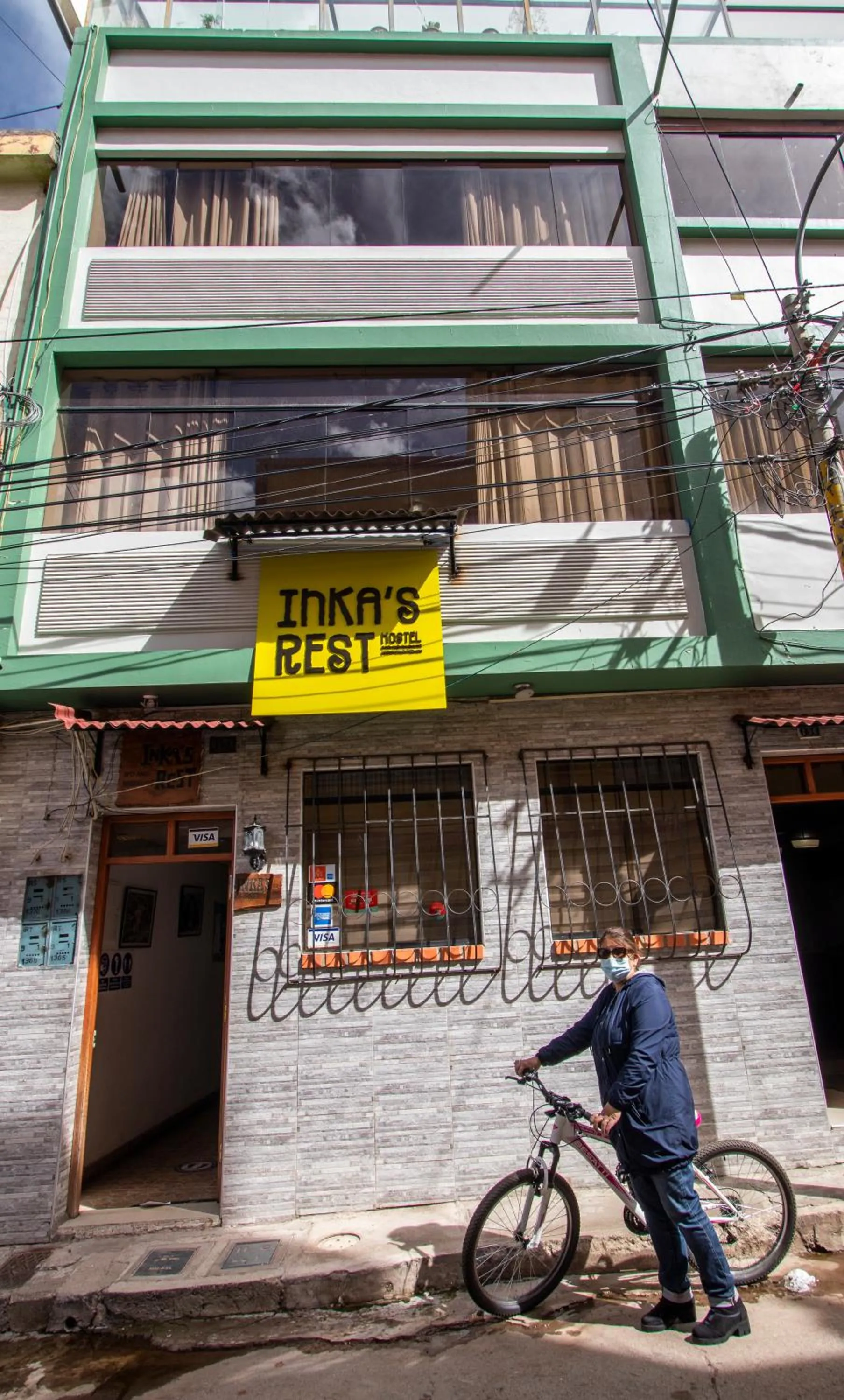 Facade/entrance in Inka's Rest Hostel