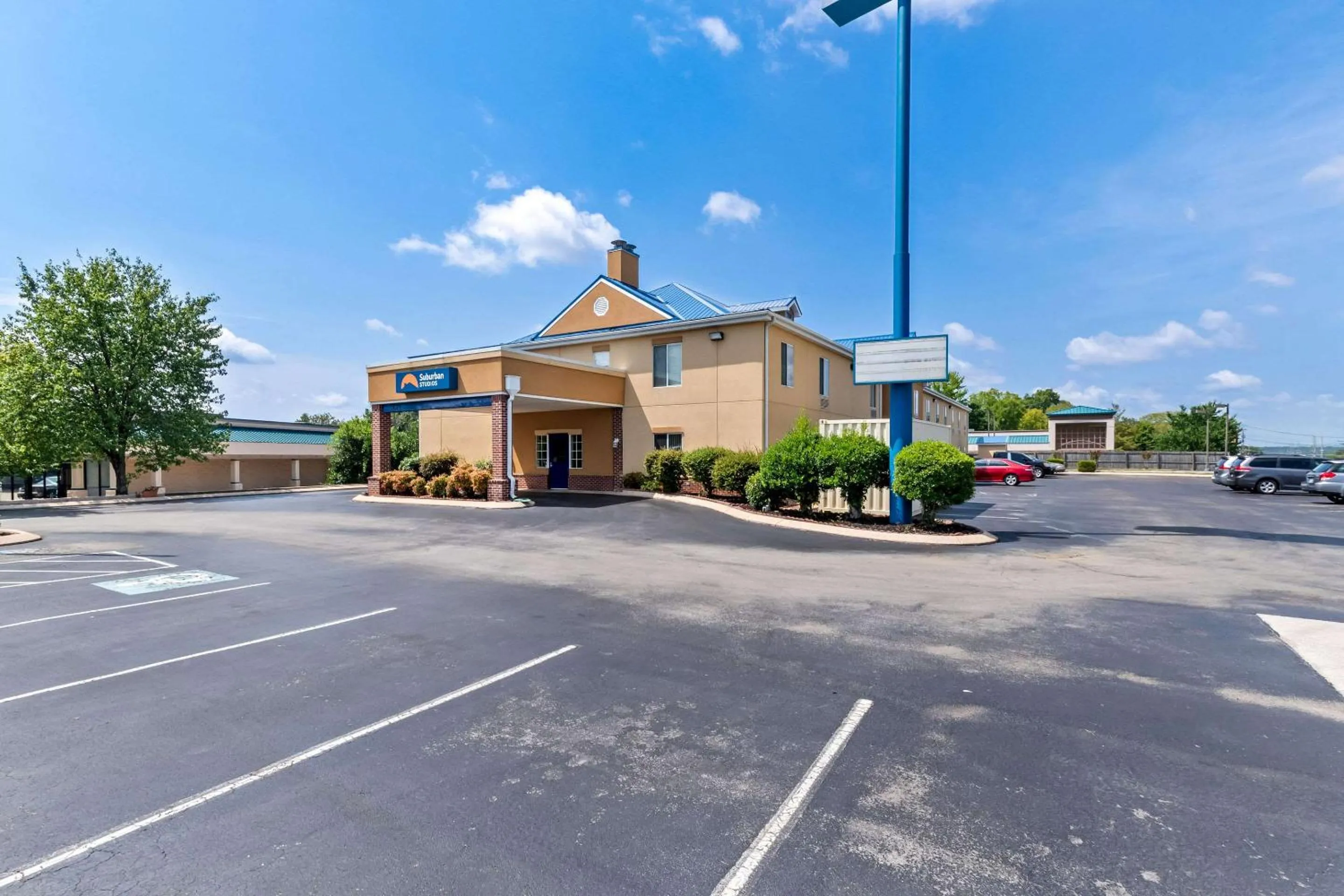 Property building in Americas Best Value Inn - Chattanooga