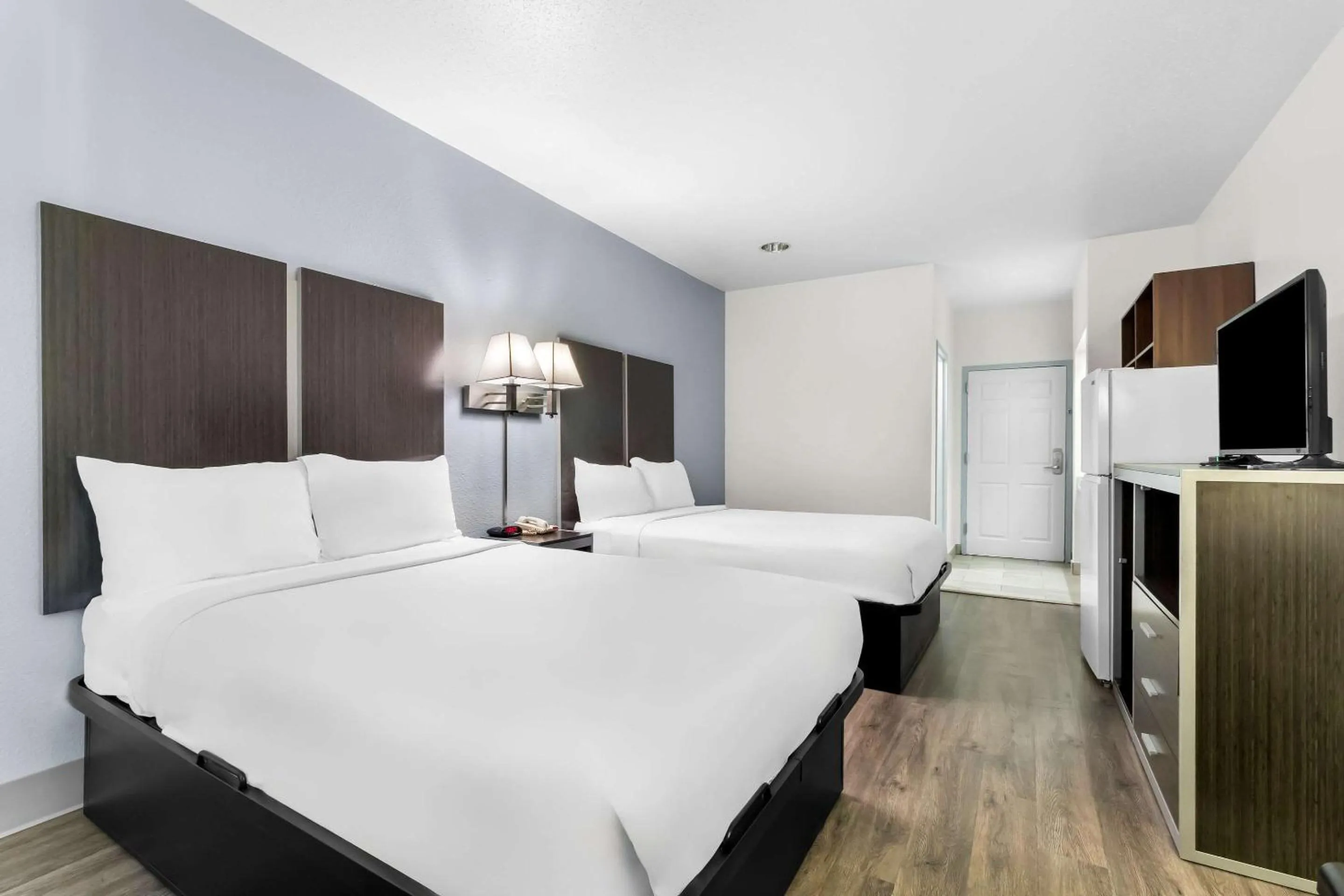 Bedroom, Bed in Americas Best Value Inn - Chattanooga