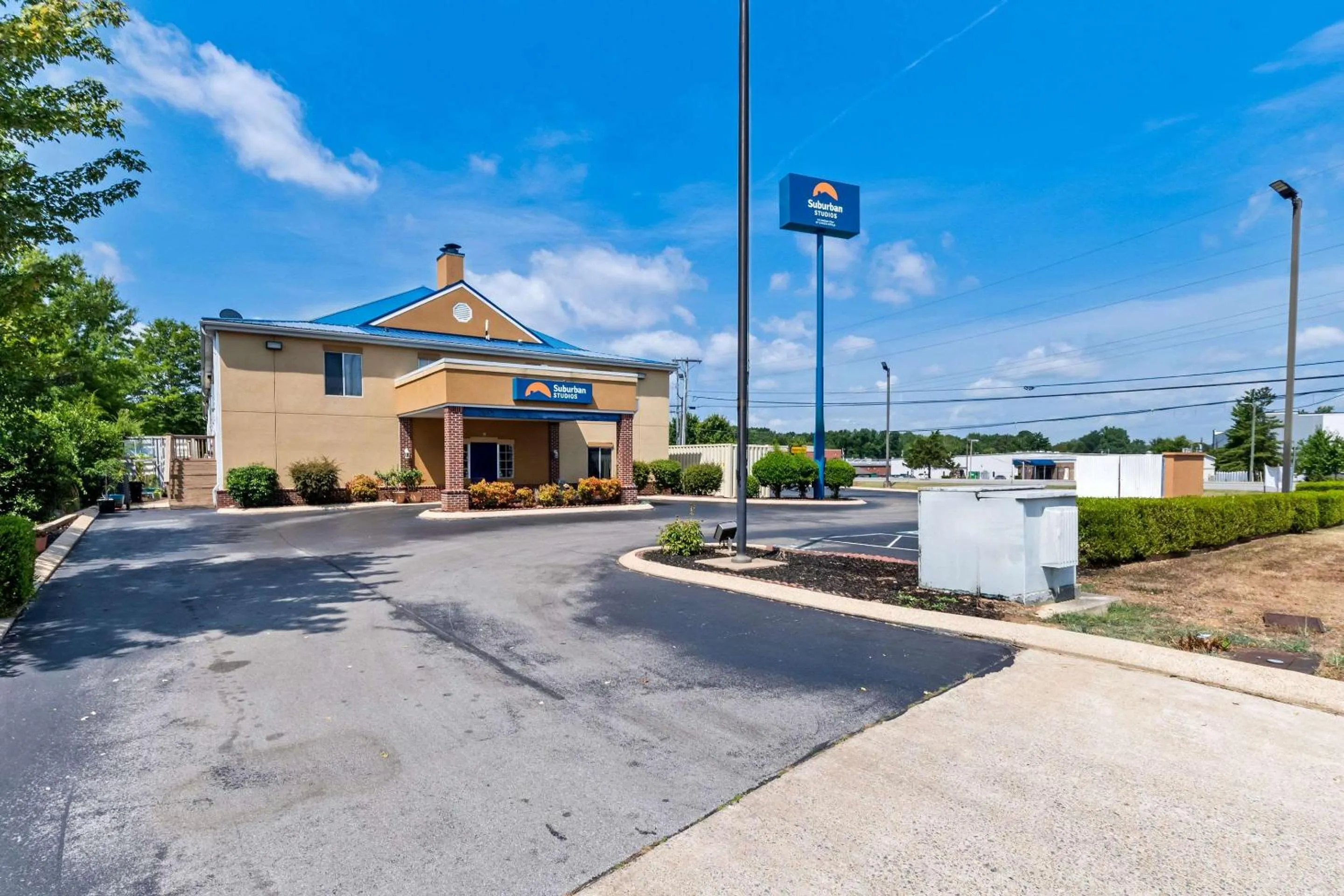 Property building in Americas Best Value Inn - Chattanooga
