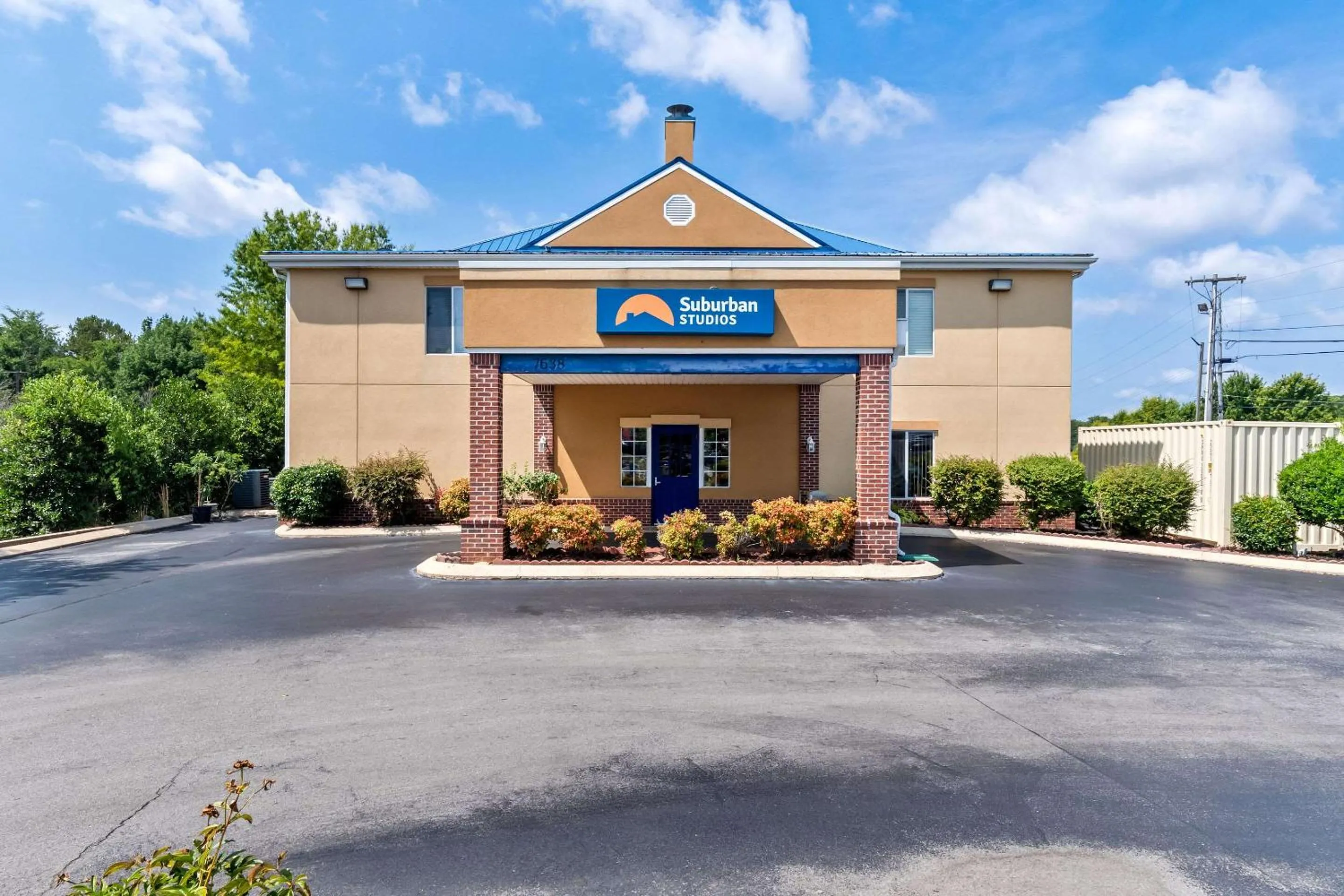 Property building in Americas Best Value Inn - Chattanooga