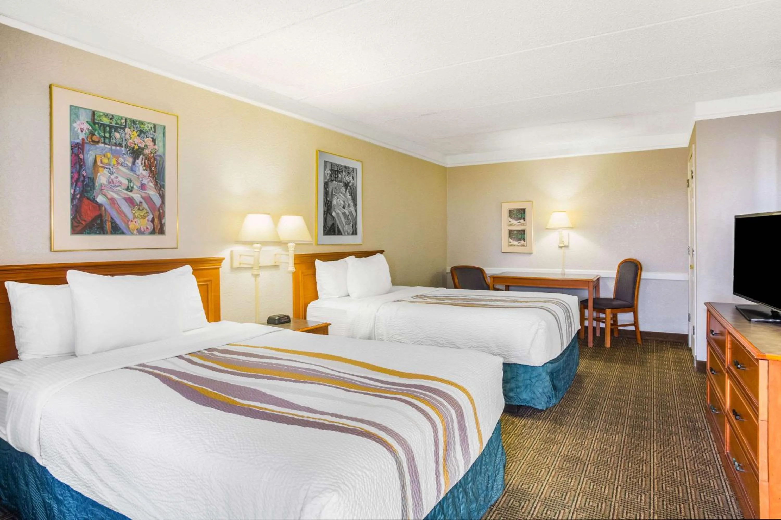Bedroom, Bed in Super 8 by Wyndham Eagle Pass