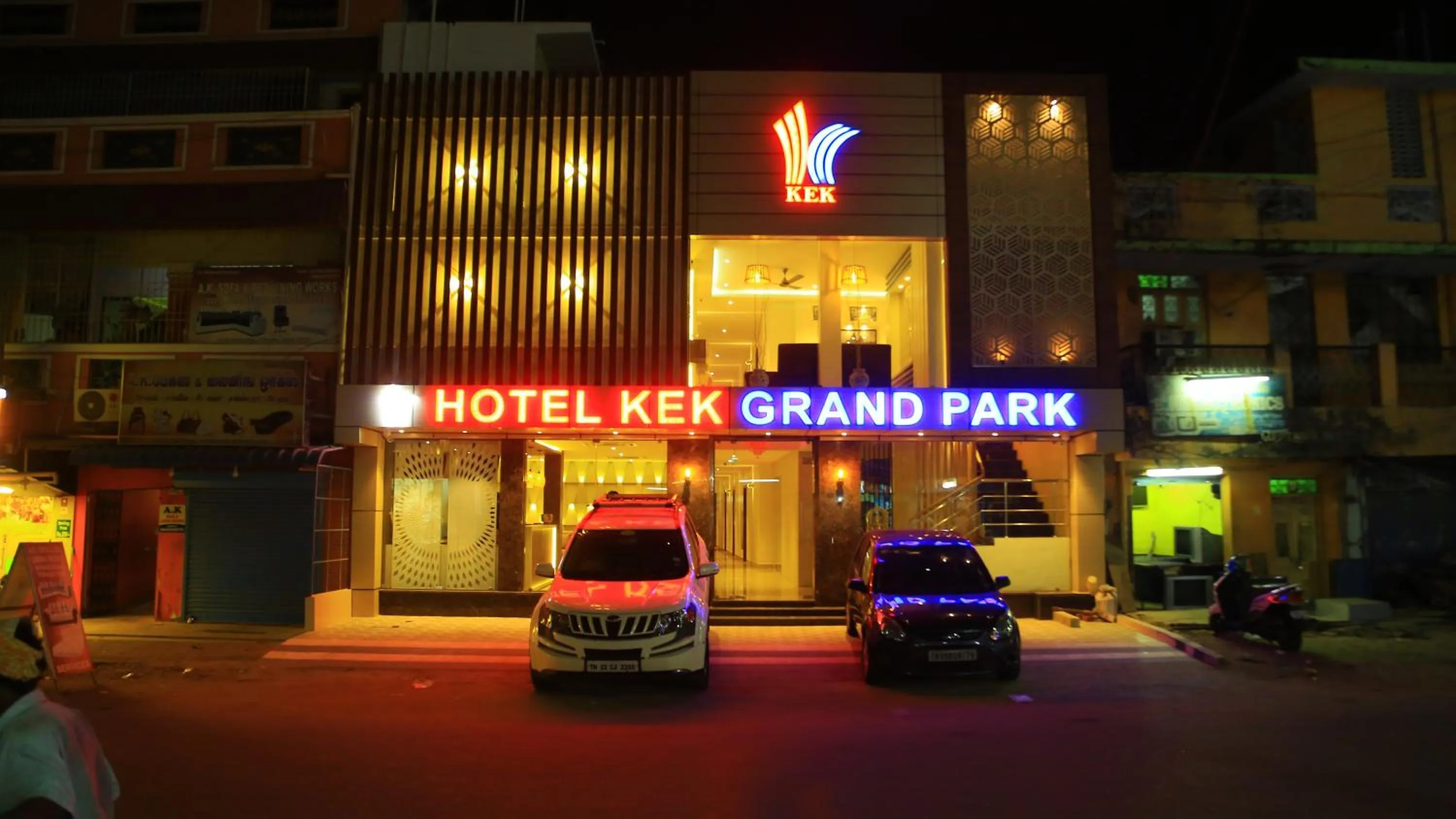HOTEL KEK GRAND PARK