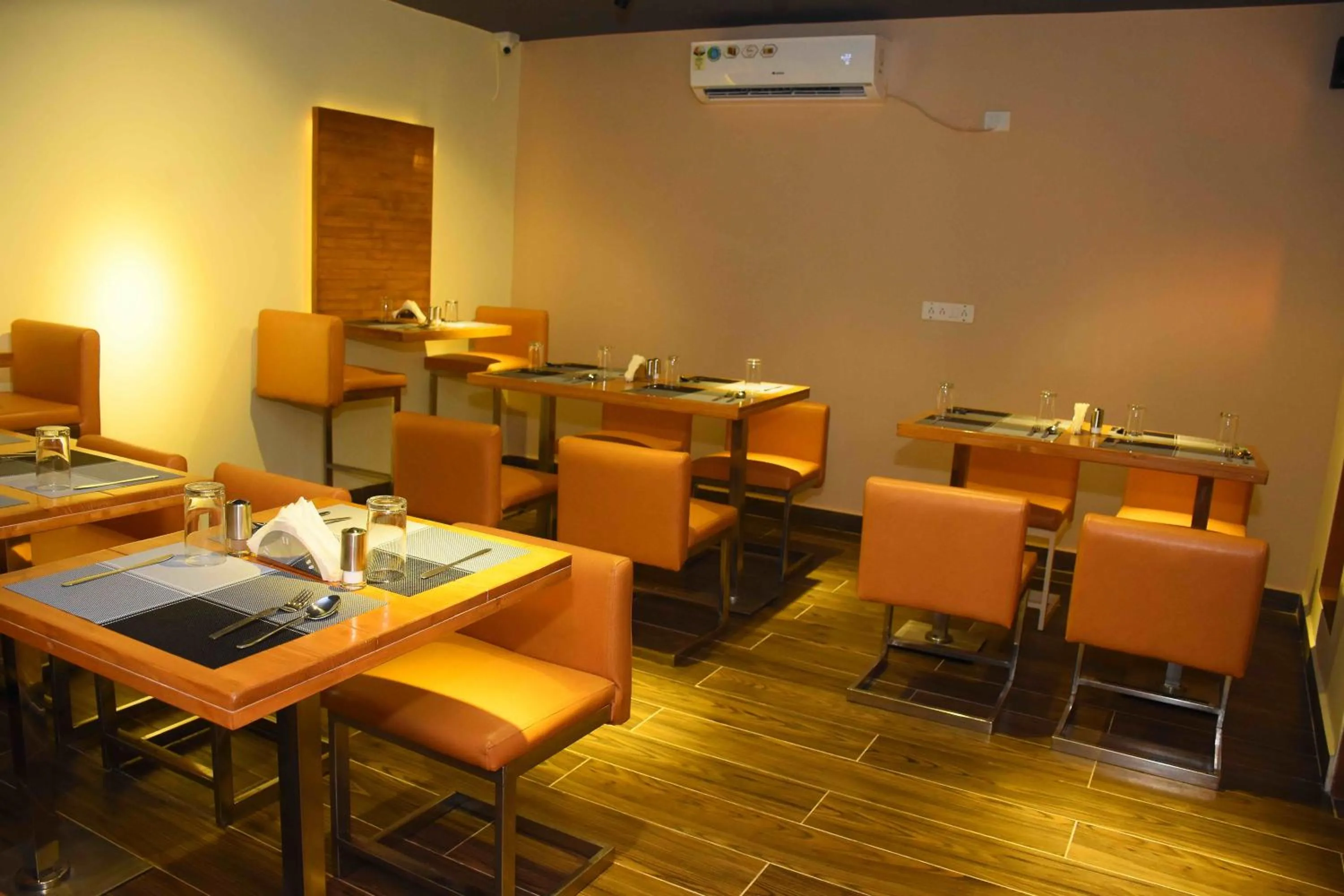 HOTEL KEK GRAND PARK