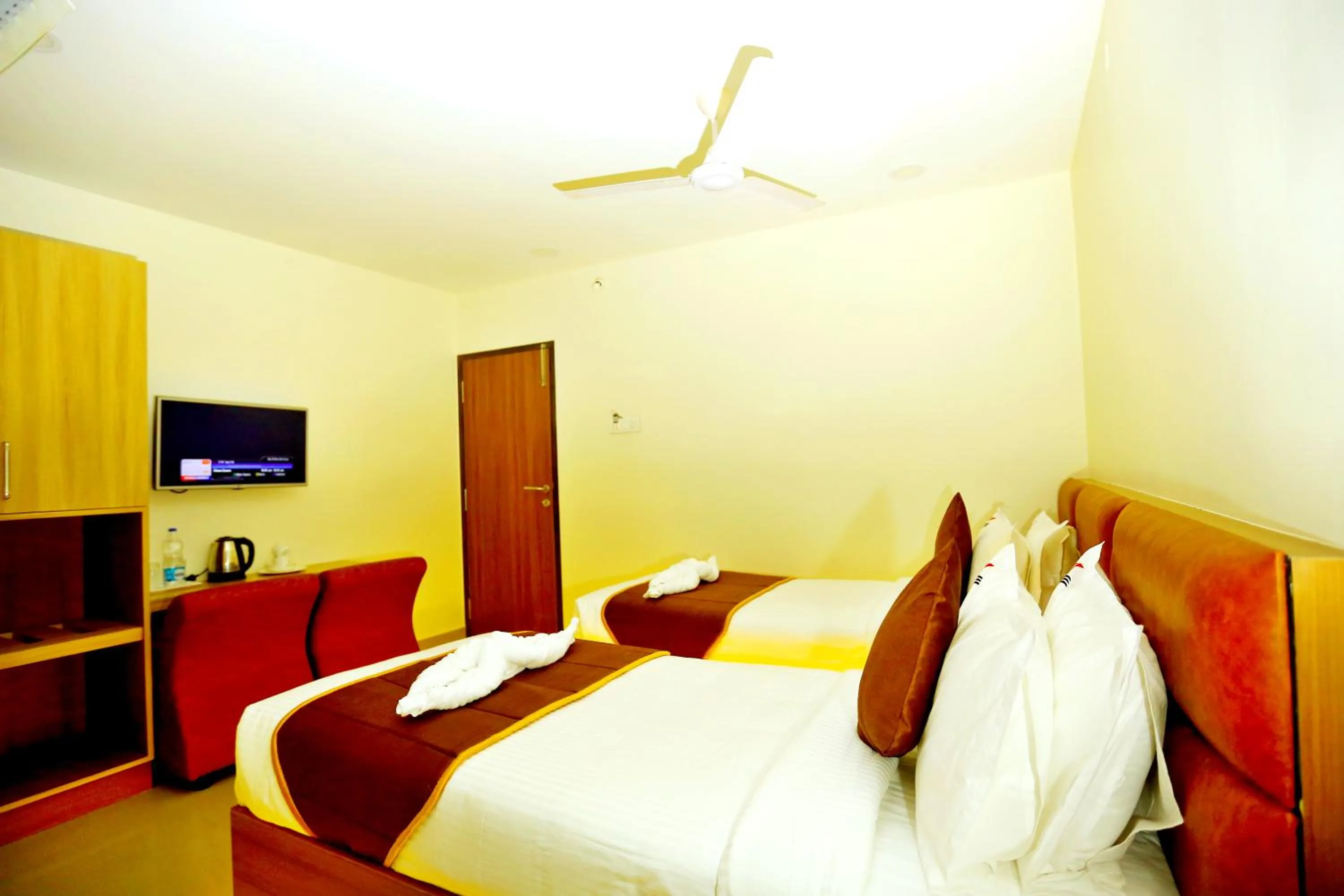 HOTEL KEK GRAND PARK