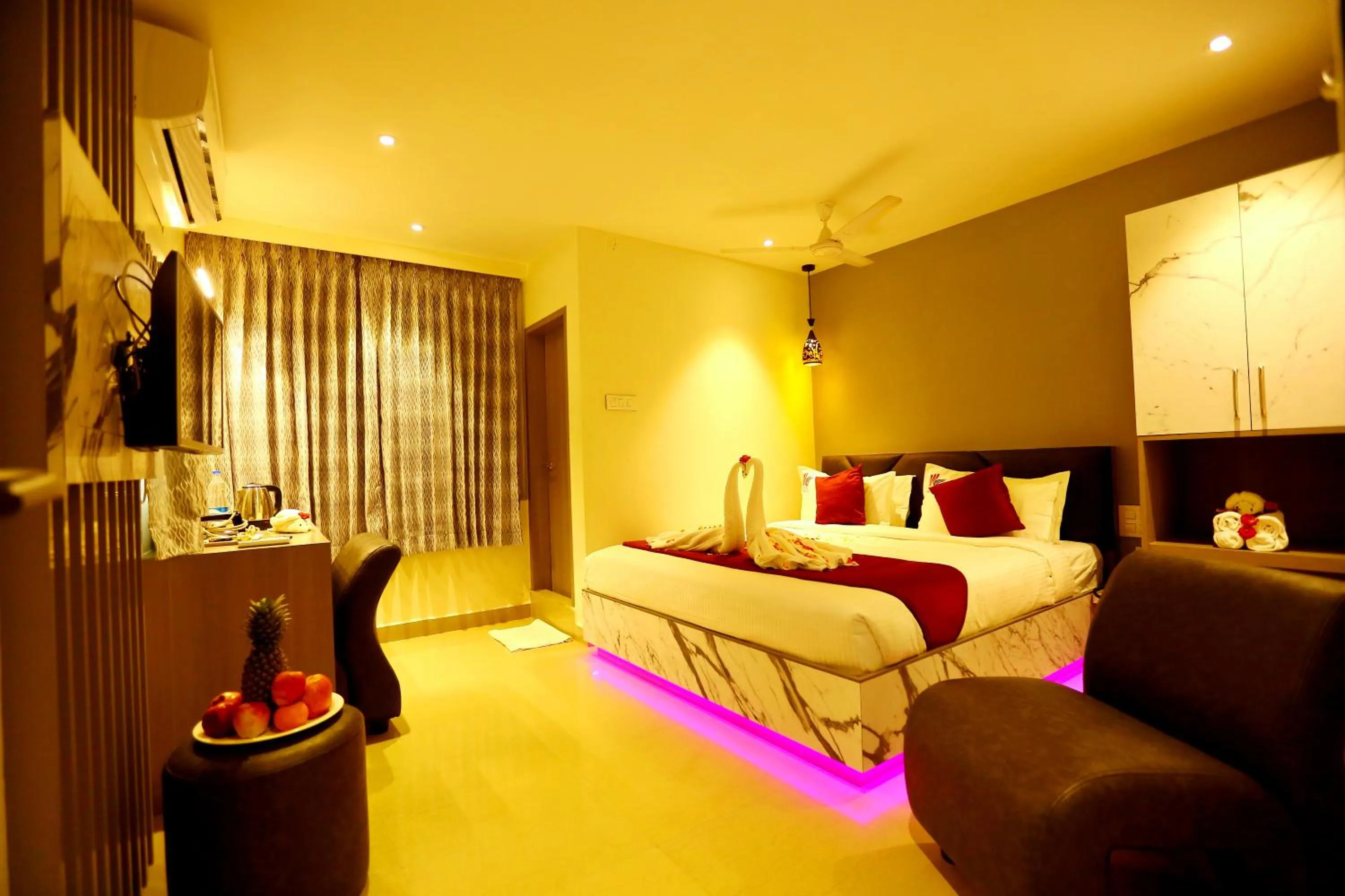 HOTEL KEK GRAND PARK