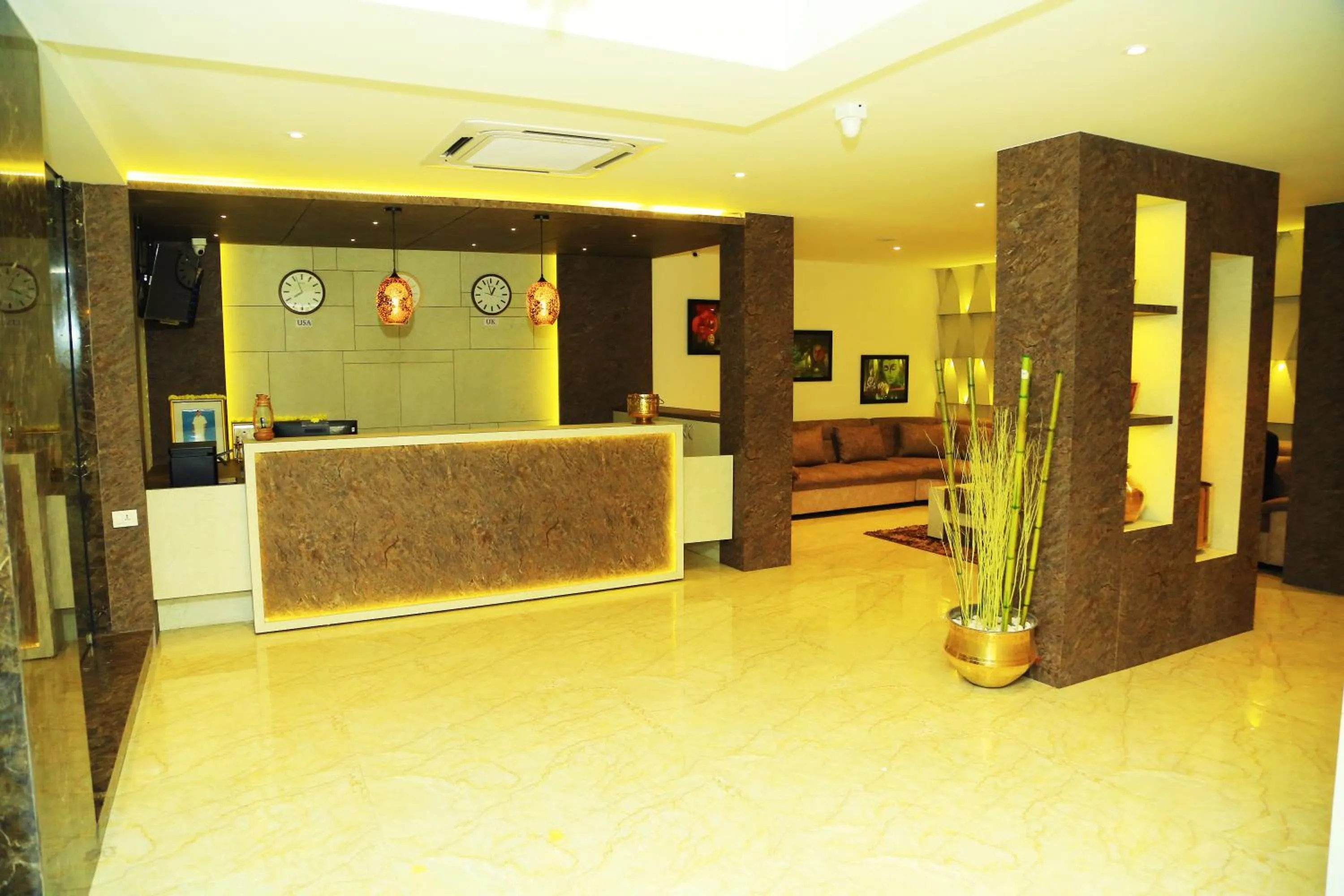 HOTEL KEK GRAND PARK