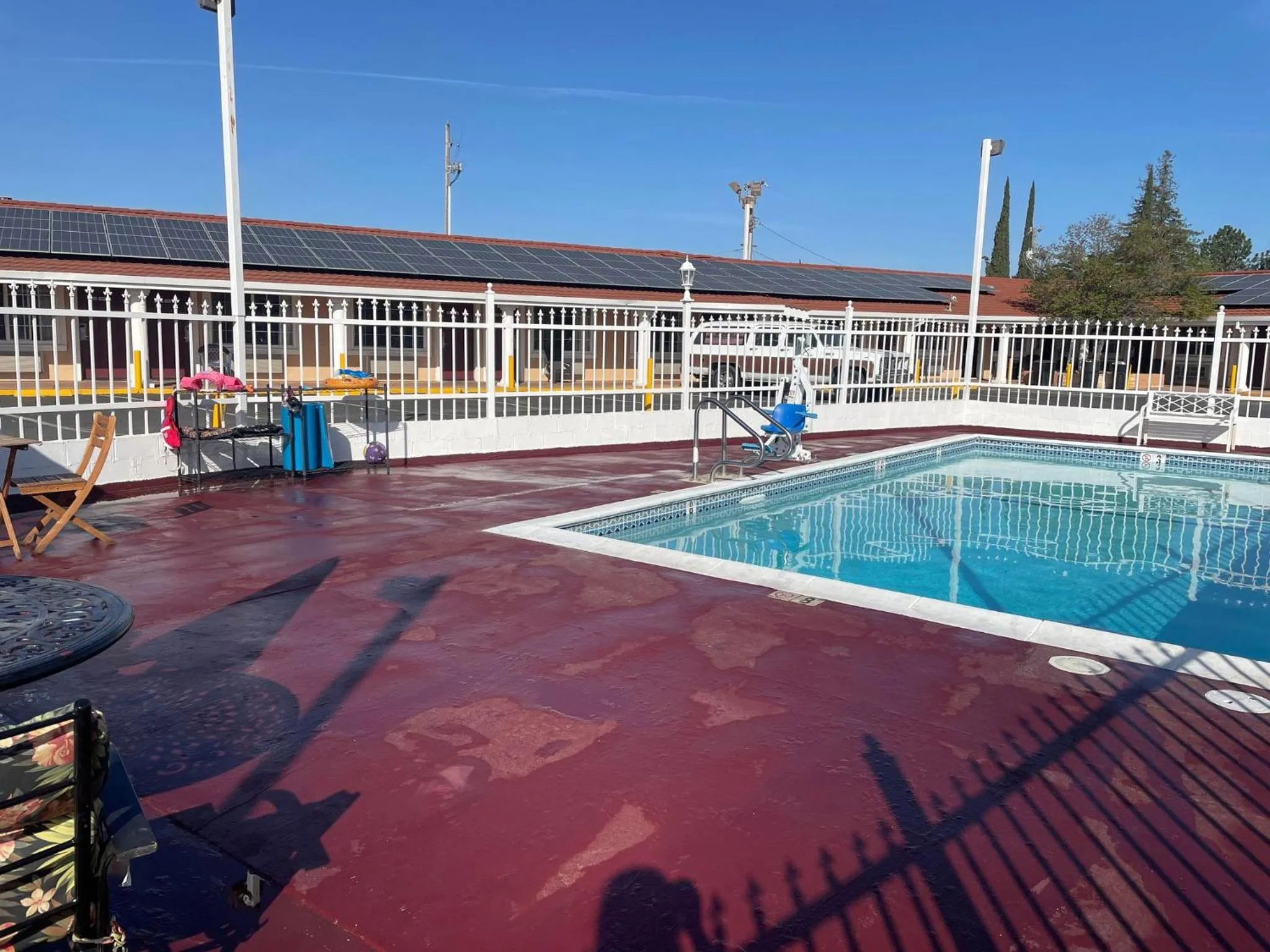 Swimming pool in Holiday Motel Oakdale