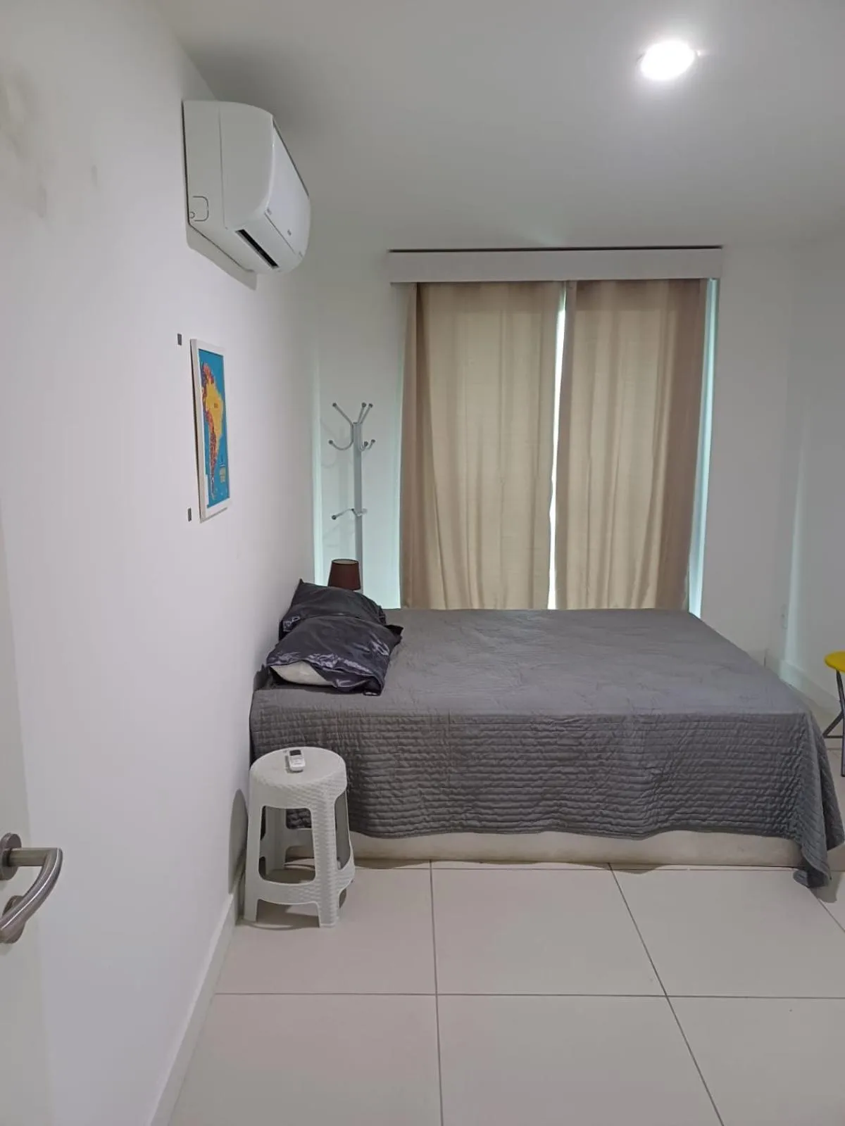 Bed in Residencial pacific