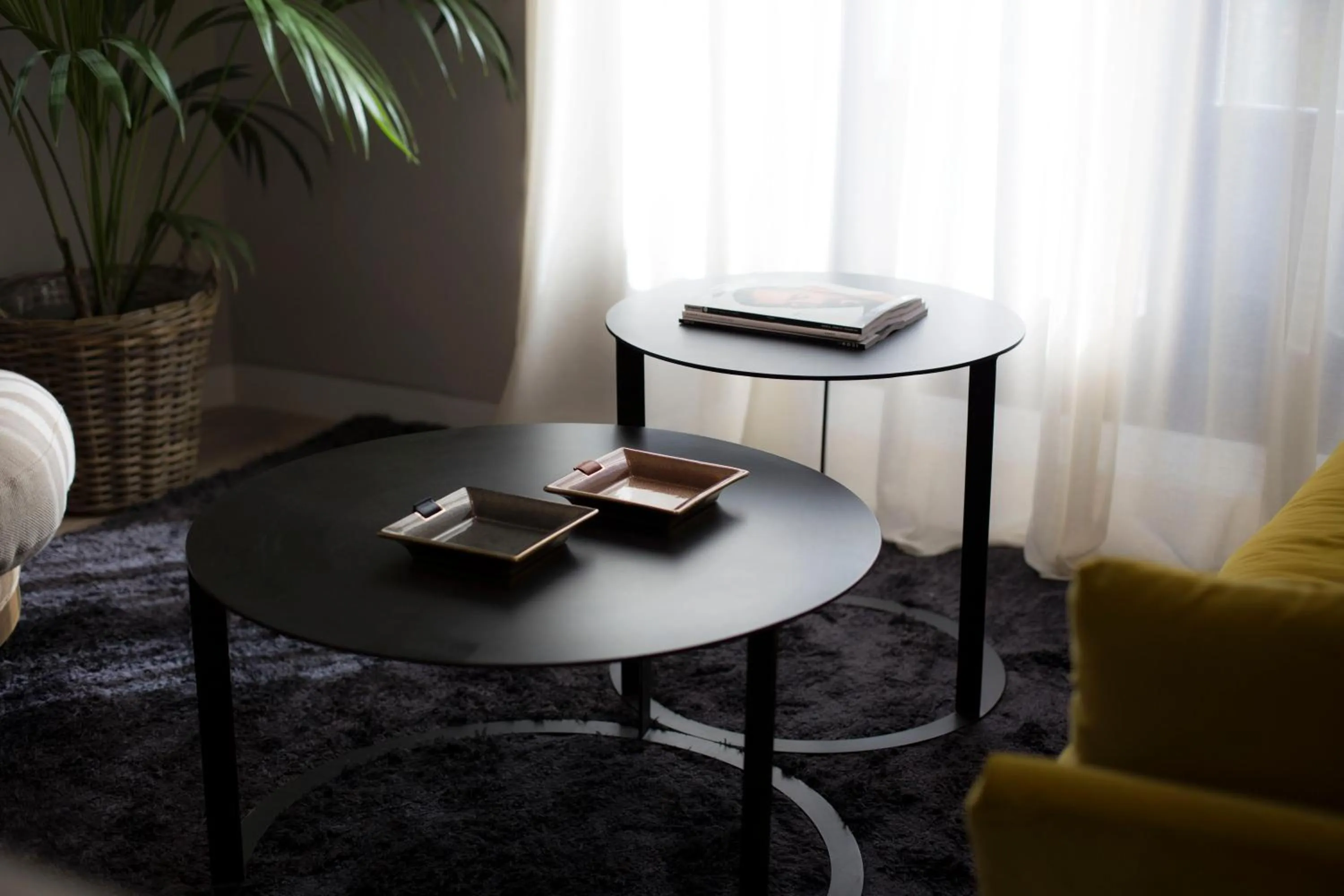 Seating area in U-Sense Madrid Santa Ana