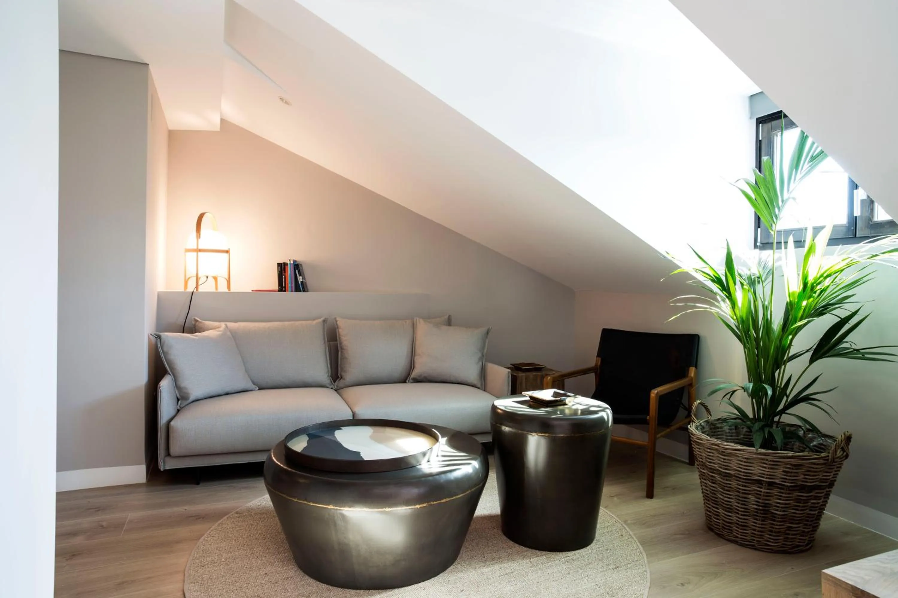 Seating area in U-Sense Madrid Santa Ana