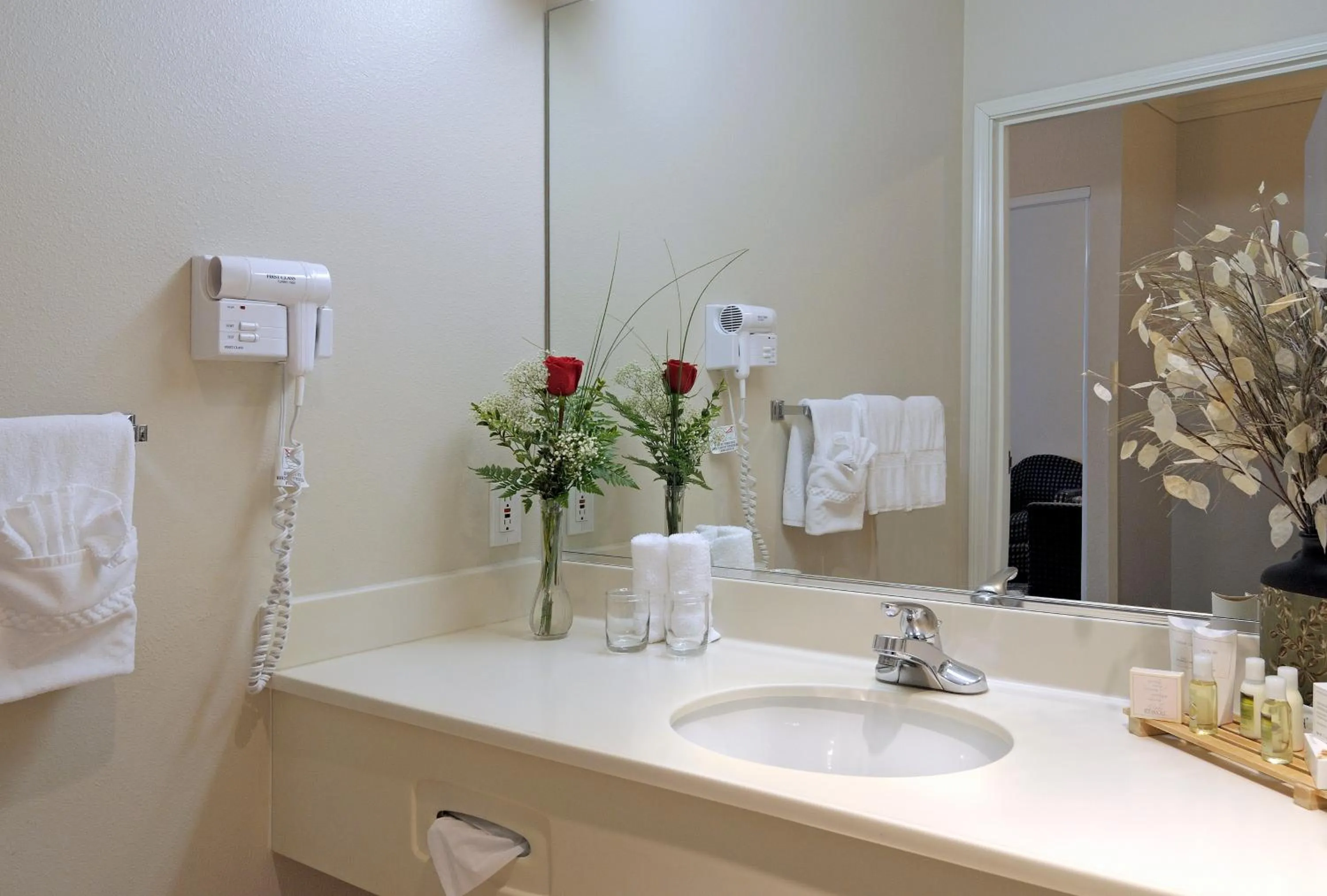 Bathroom in Holiday Inn Express & Suites - Tulare by IHG