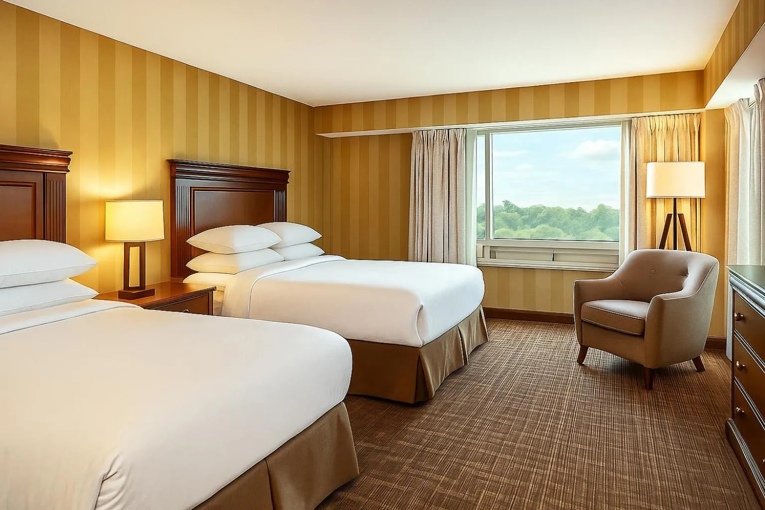Bed in DoubleTree Fallsview Resort & Spa by Hilton - Niagara Falls