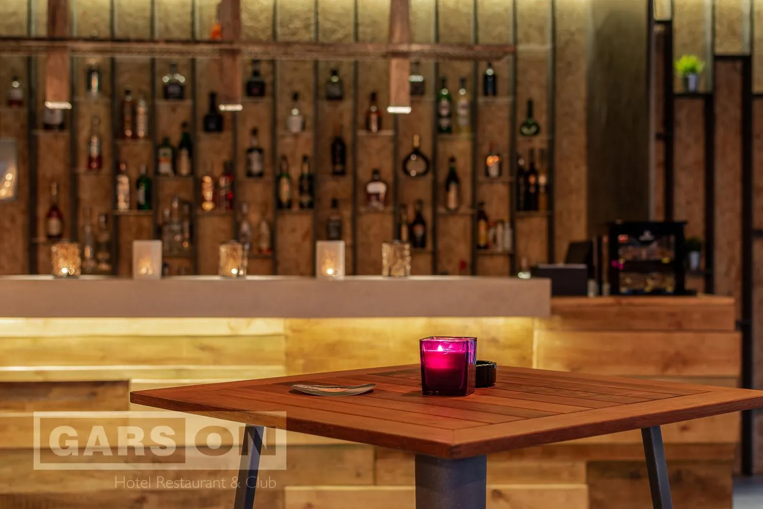 Nightclub / DJ in GarsON