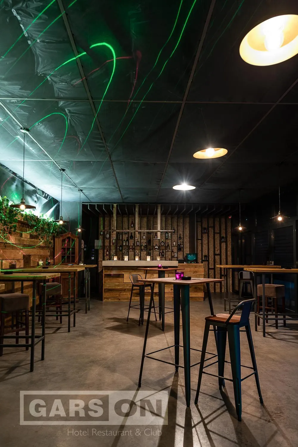 Restaurant/places to eat in GarsON