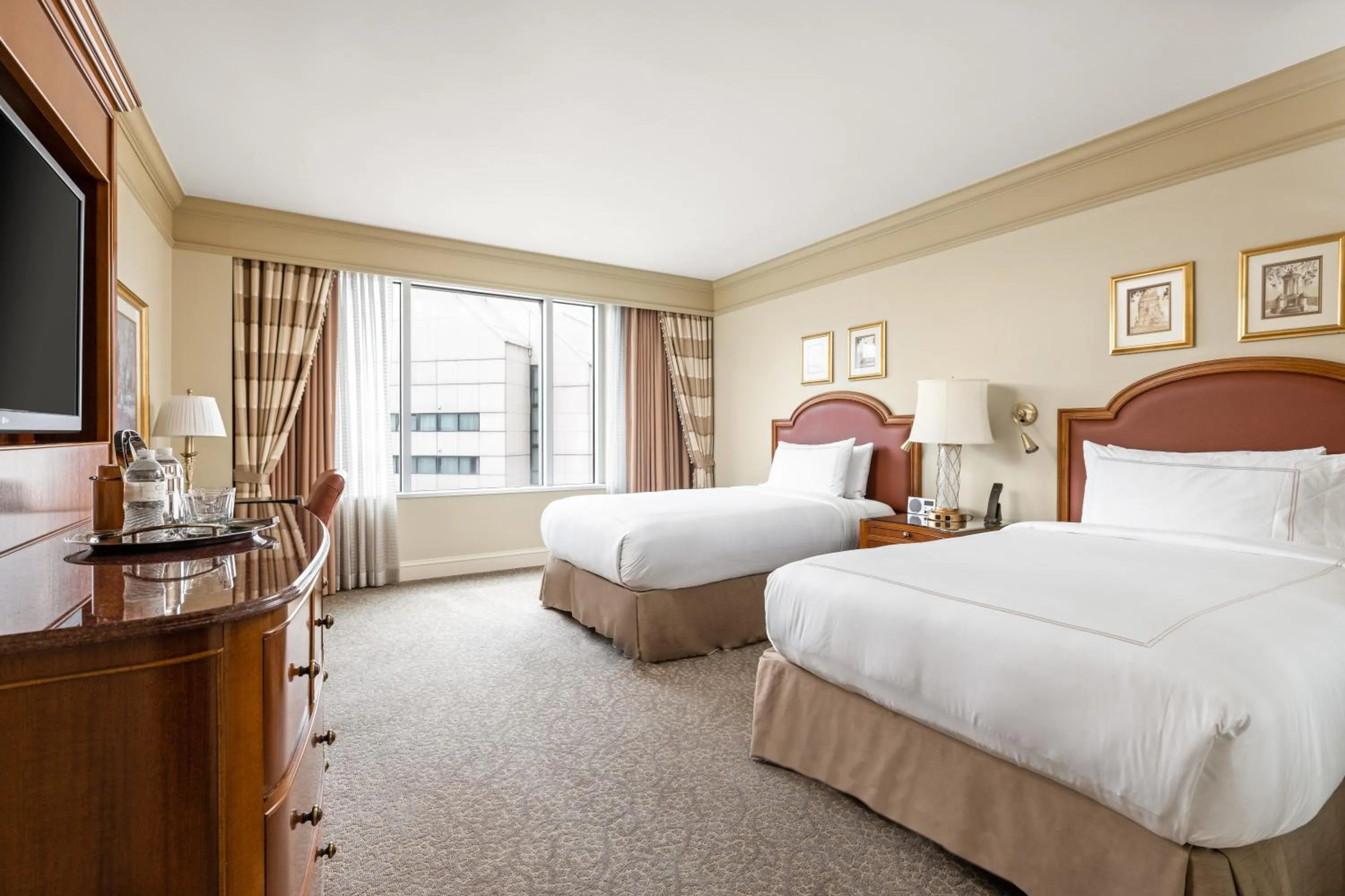 Bedroom, Bed in Conrad Indianapolis