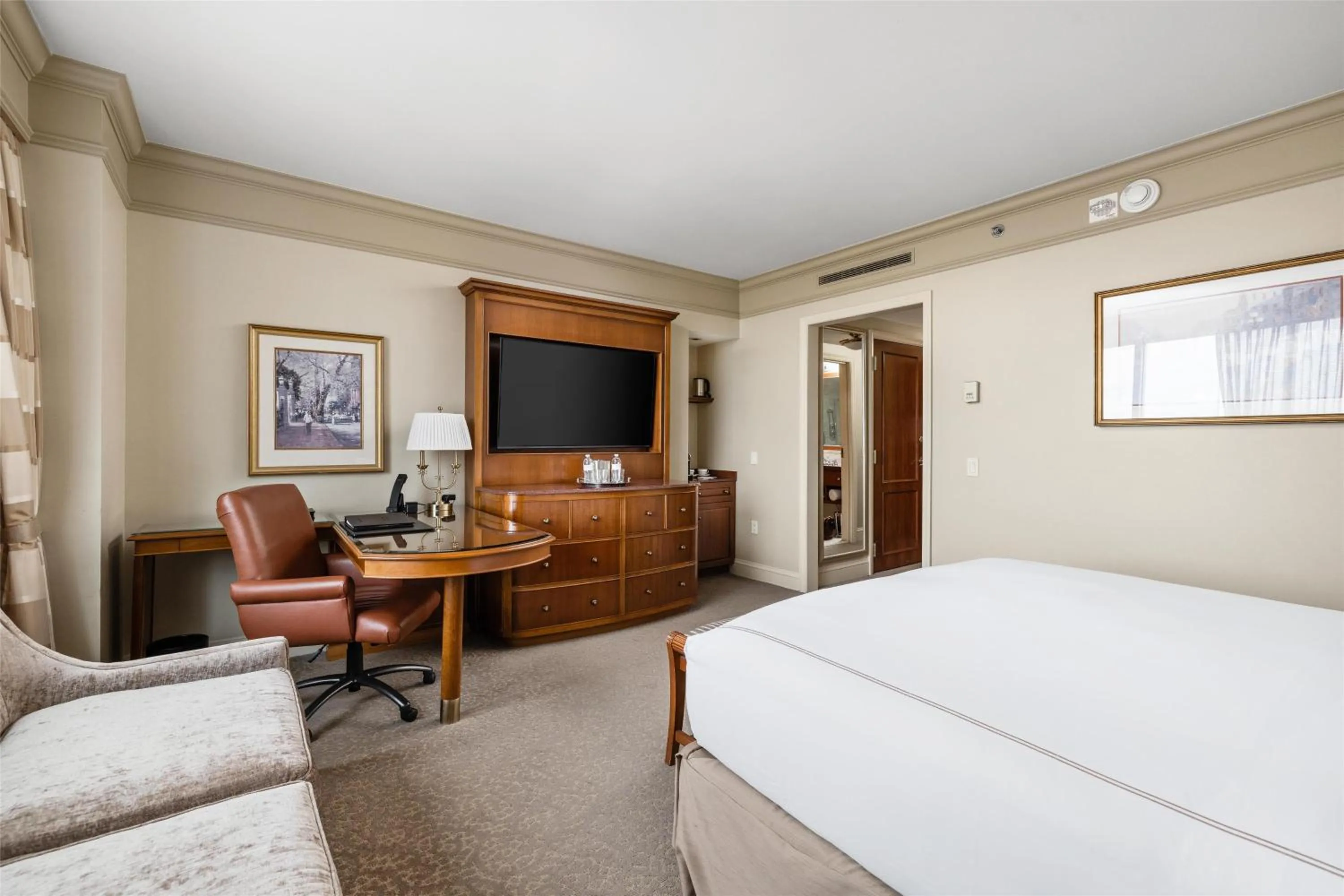 Bedroom, Bed in Conrad Indianapolis