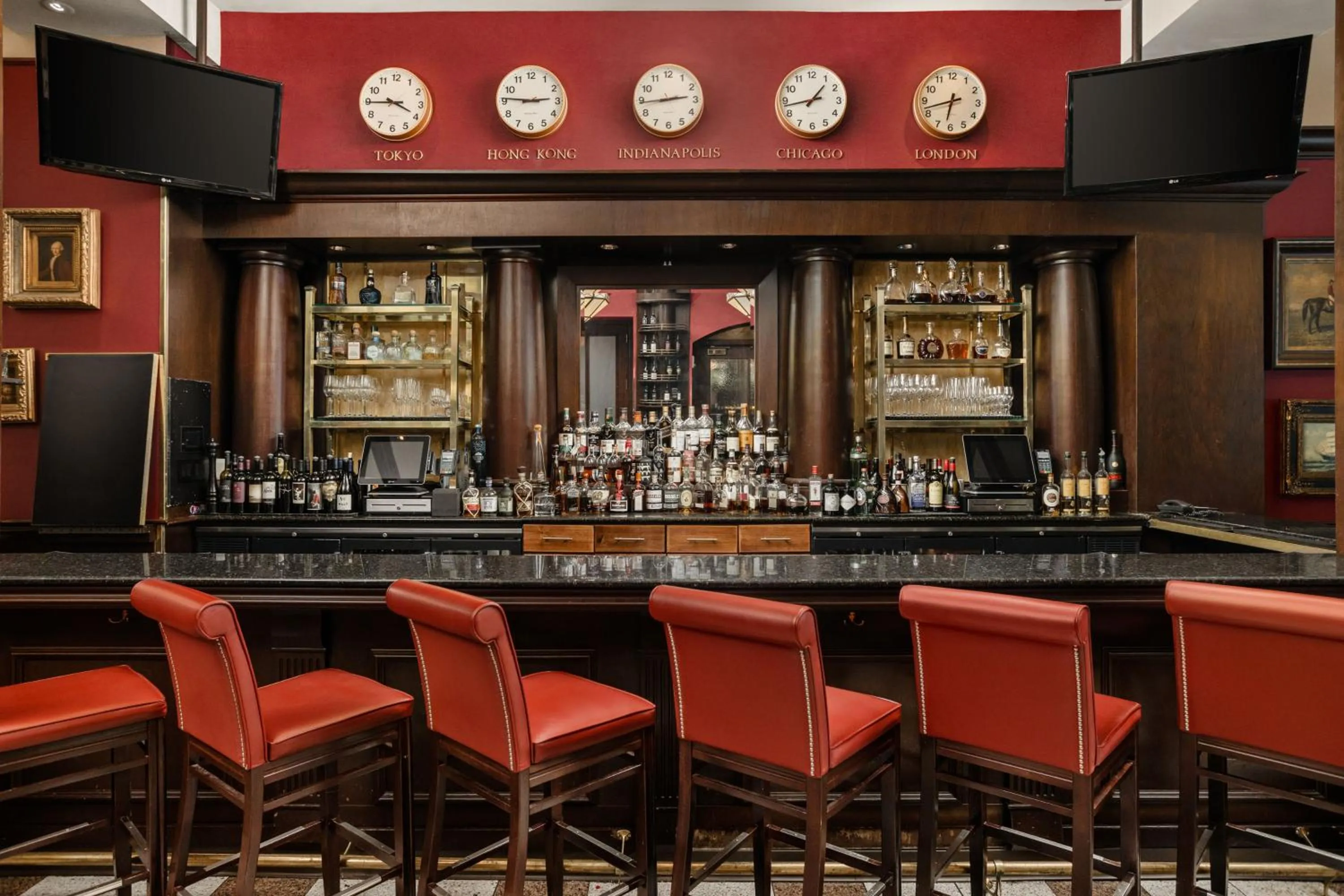 Lounge or bar in Conrad Indianapolis