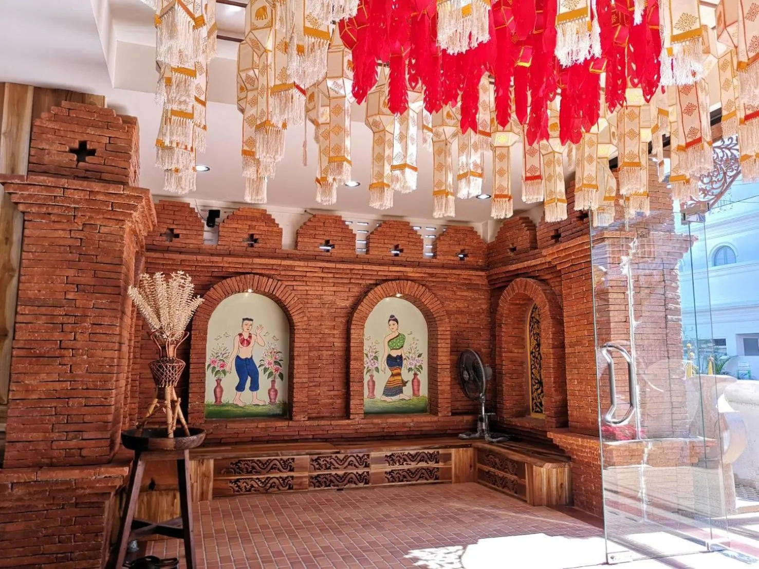 Facade/entrance in Anumat Premium Budget Hotel