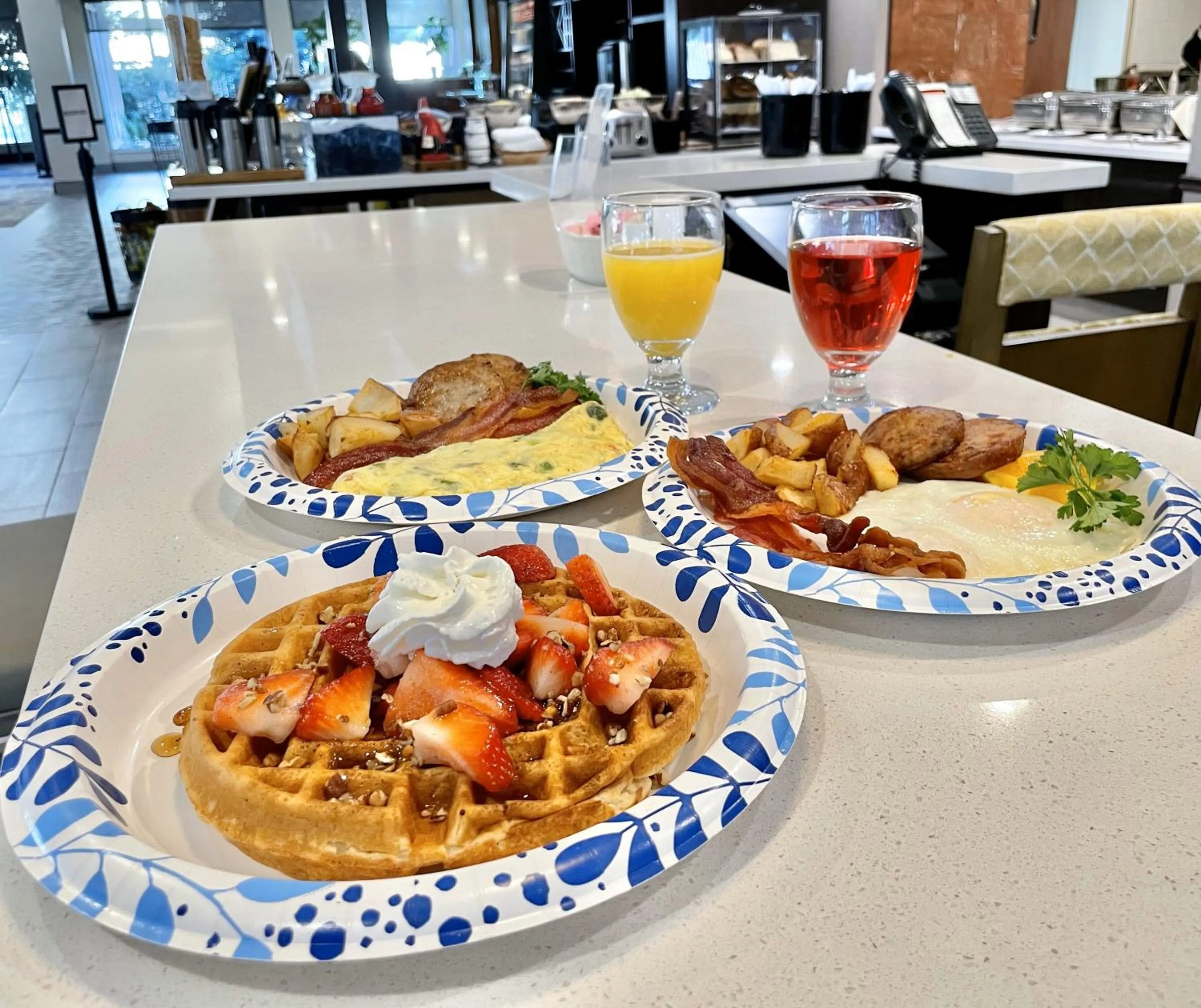 Restaurant/places to eat in ACP Hotel Houston Westchase, MOD Collection by Sonesta